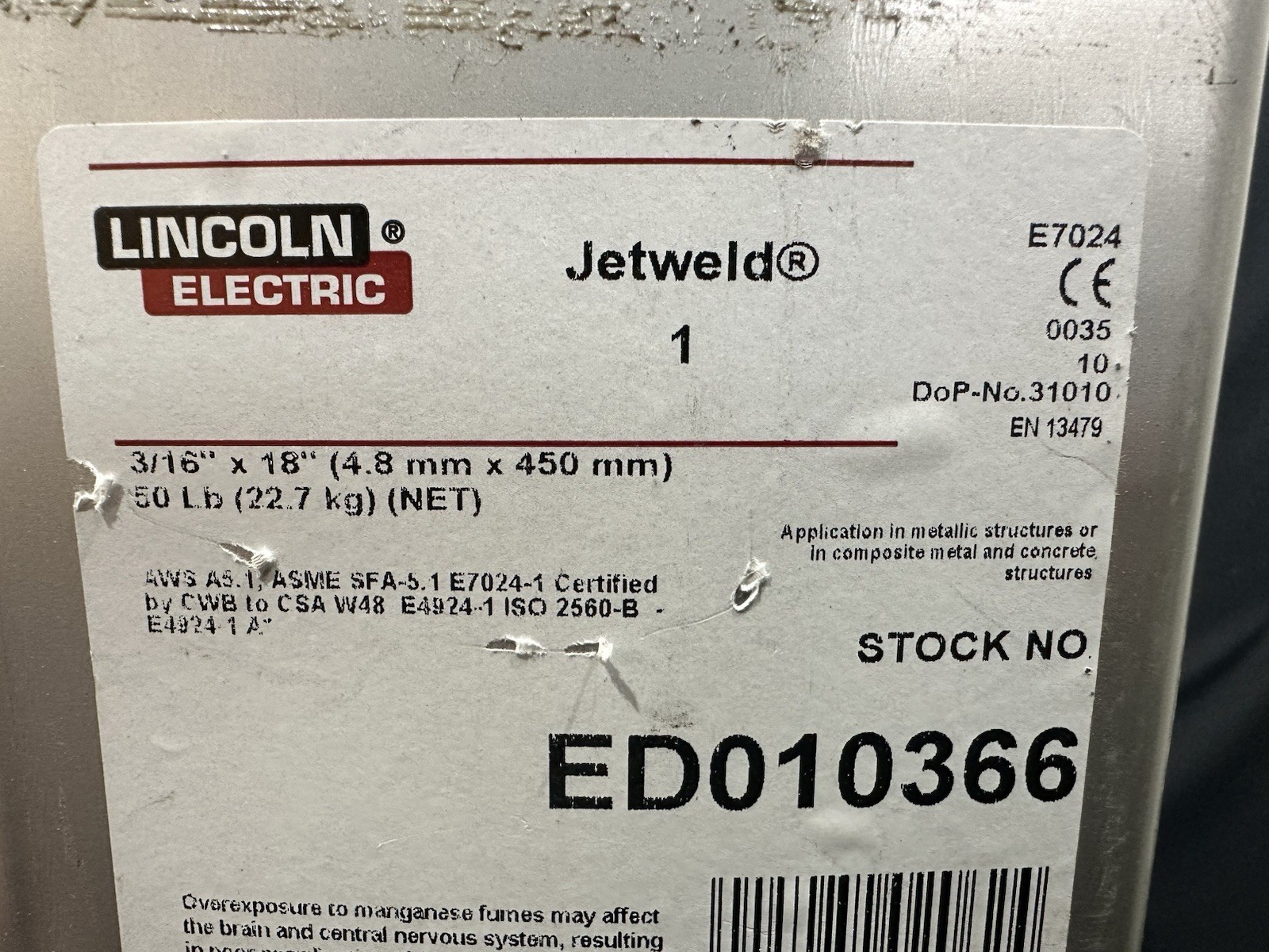 Lincoln Electric Stick Electrodes 786VX7 Carbon Steel E7024, 3/16″ x 18″, 50 Lb