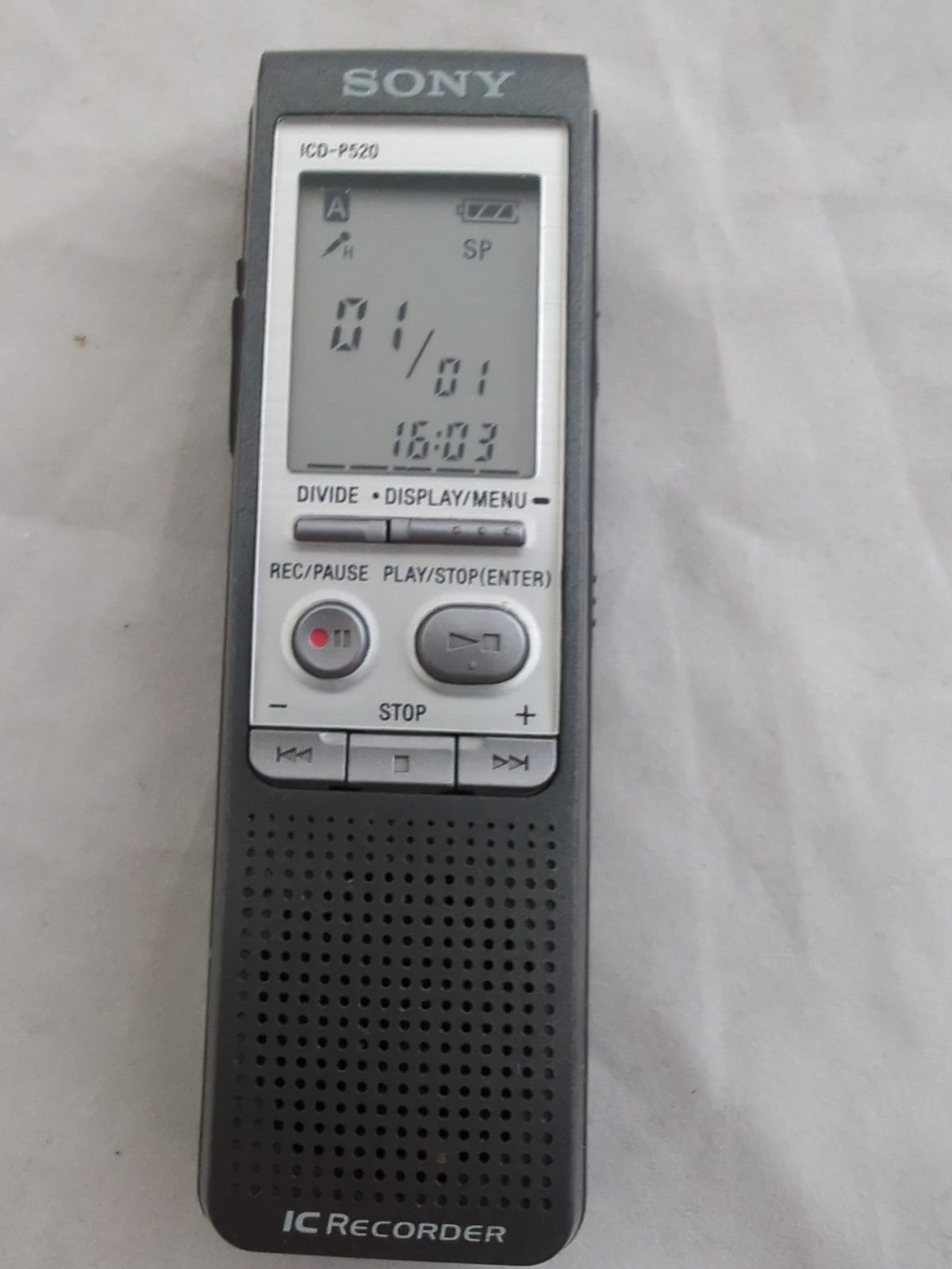 Sony ICD-BX800 (2048 MB, 89 Hours) Handheld Digital Voice Recorder