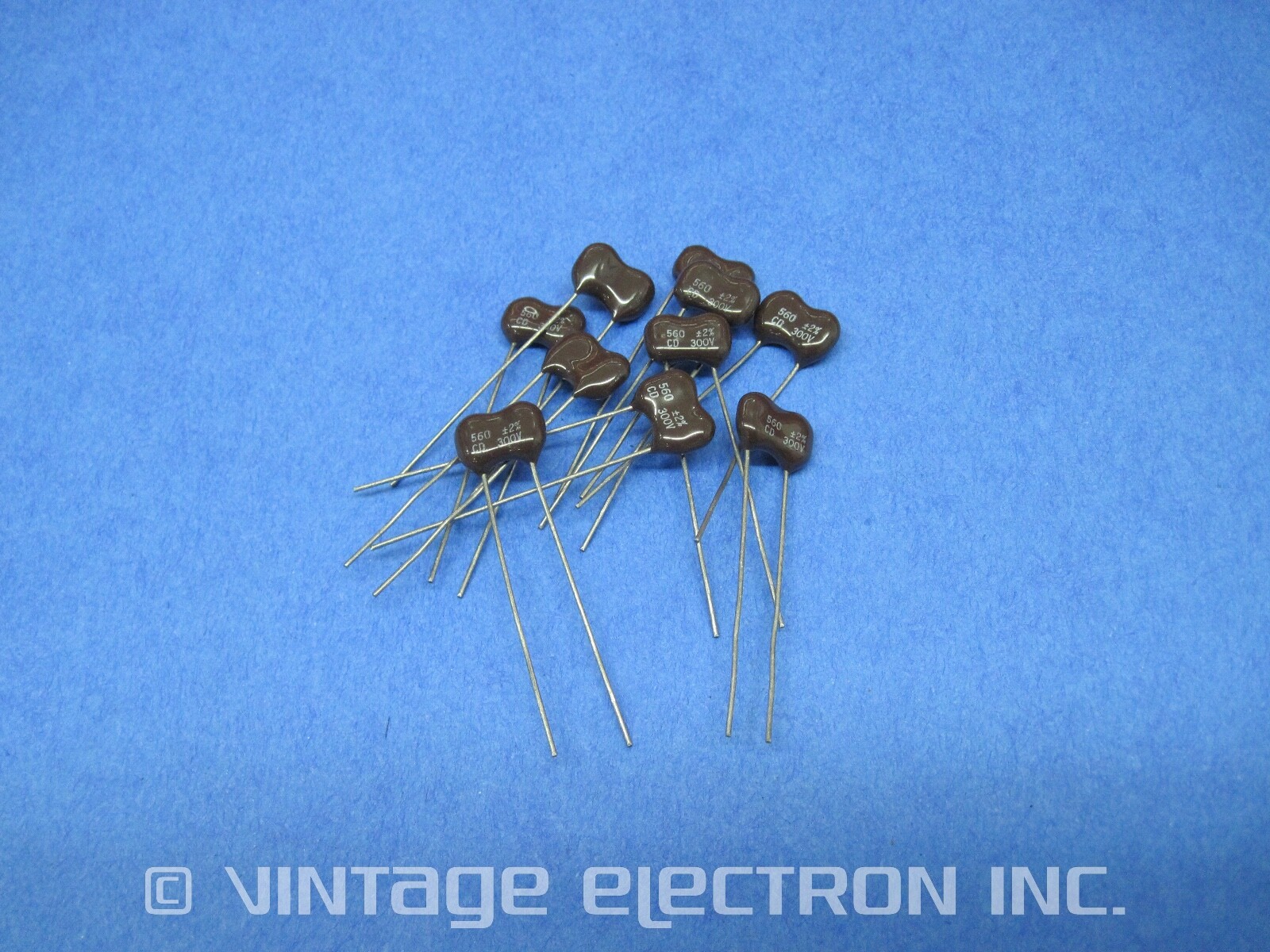 (10) Cornell Dubilier Silver Mica Radial Capacitors: 560pF x 300VDC, 2%