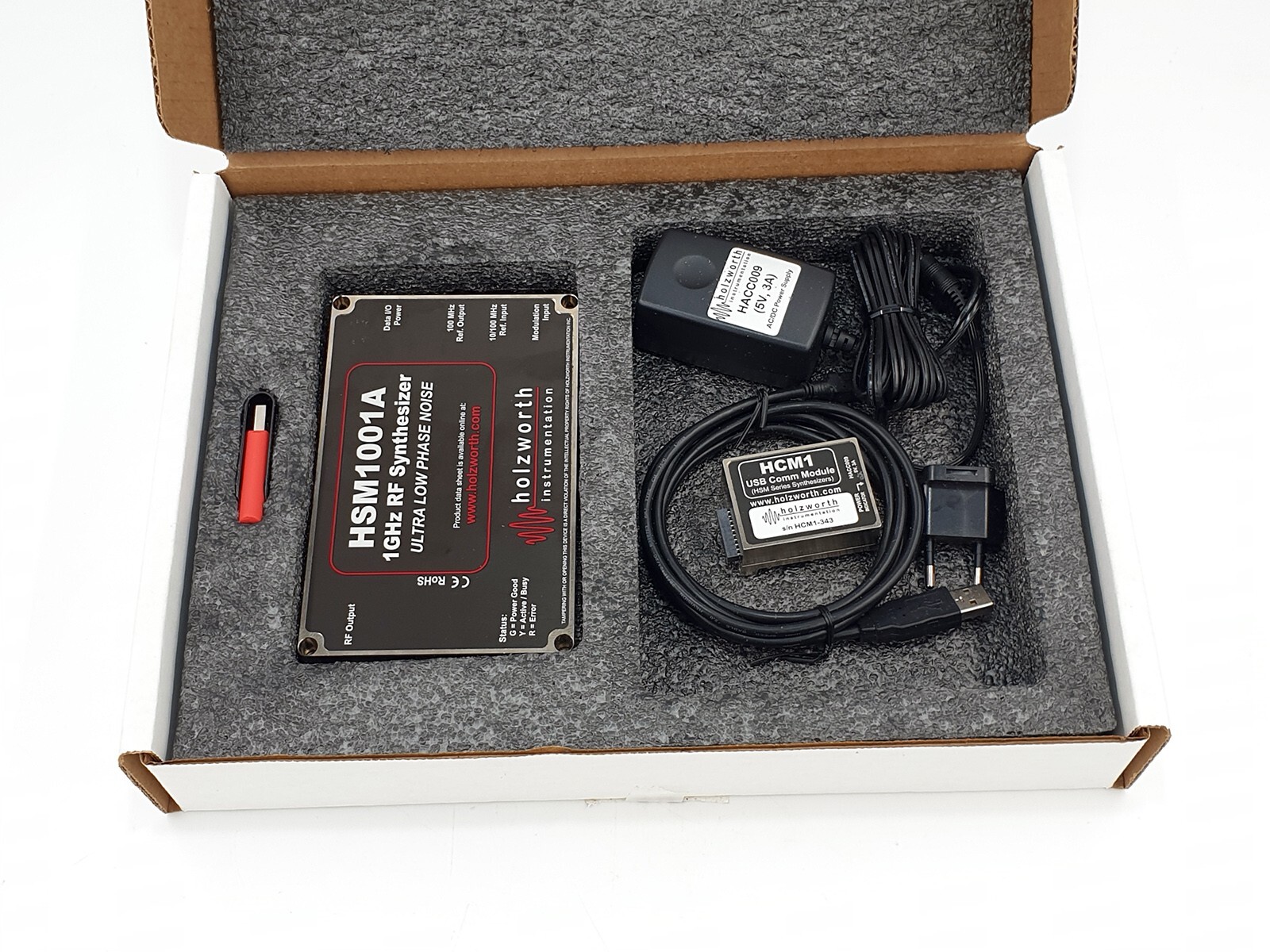 holzworth HSM1001A RF Synthesizer + HCM1 USB ULTRA LOW PHASE NOISE