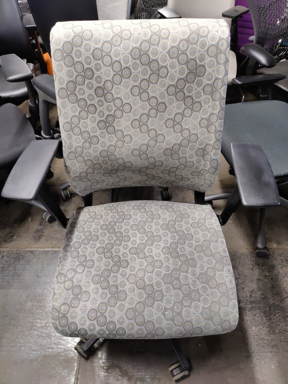 Steelcase Think Office Desk Chair oval fabric pattern