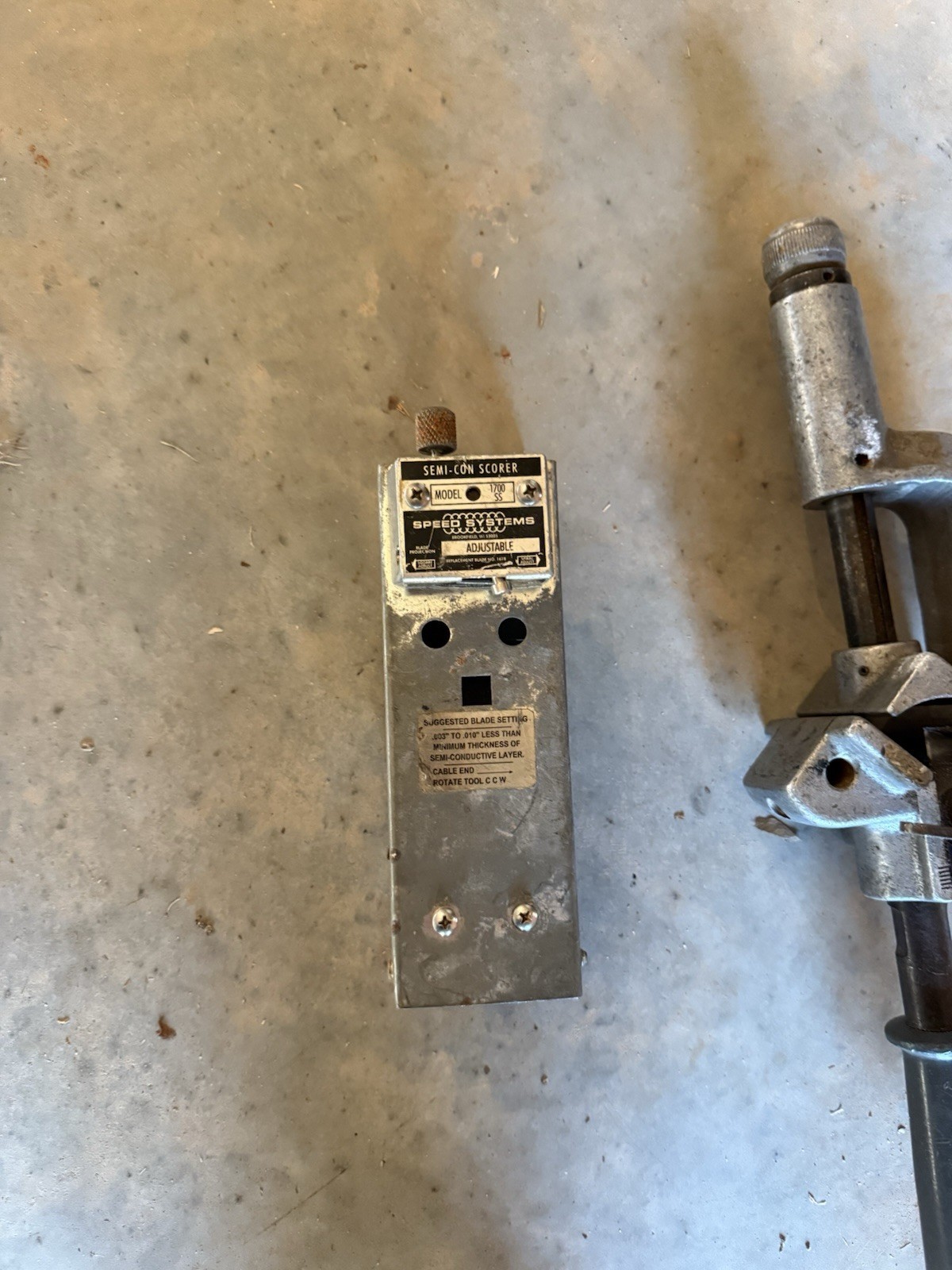 Under ground tool , Specialty Systems 303 Semi-Con Scorer and wire stripper