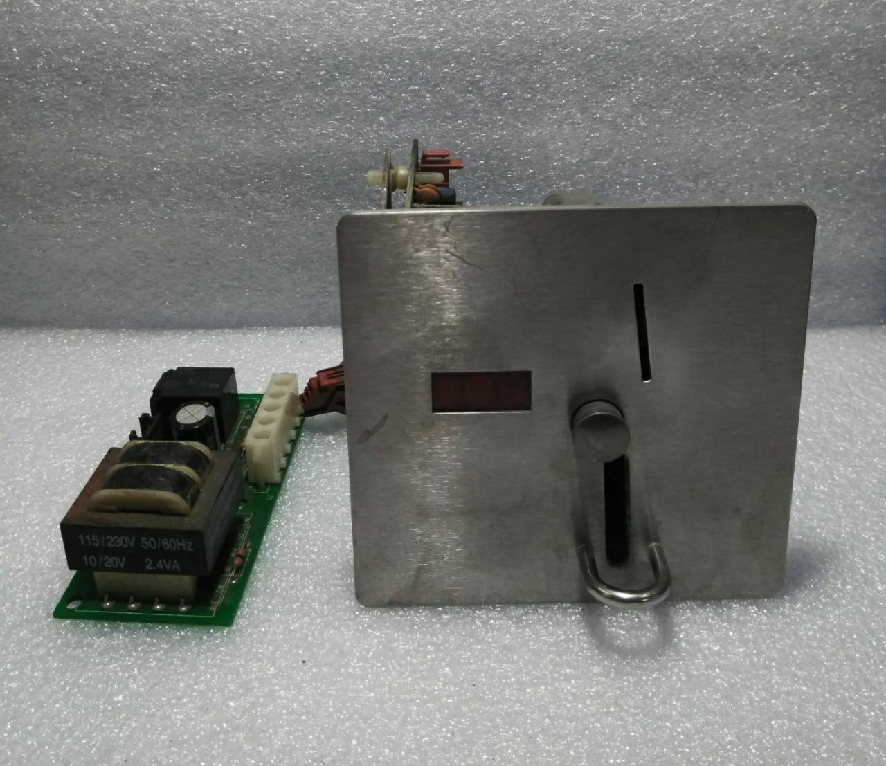 Front Load Washer (QTR) Coin Meter Drop 120V Speed Queen P/N: F200003000P [Used]