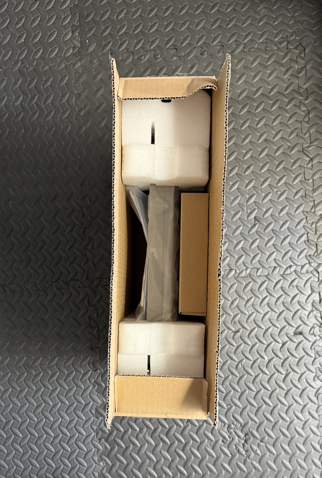 Allen-Bradley 6176M-15VT VersaView 1550M 15″ Touch Monitor Ser C – NEW IN BOX