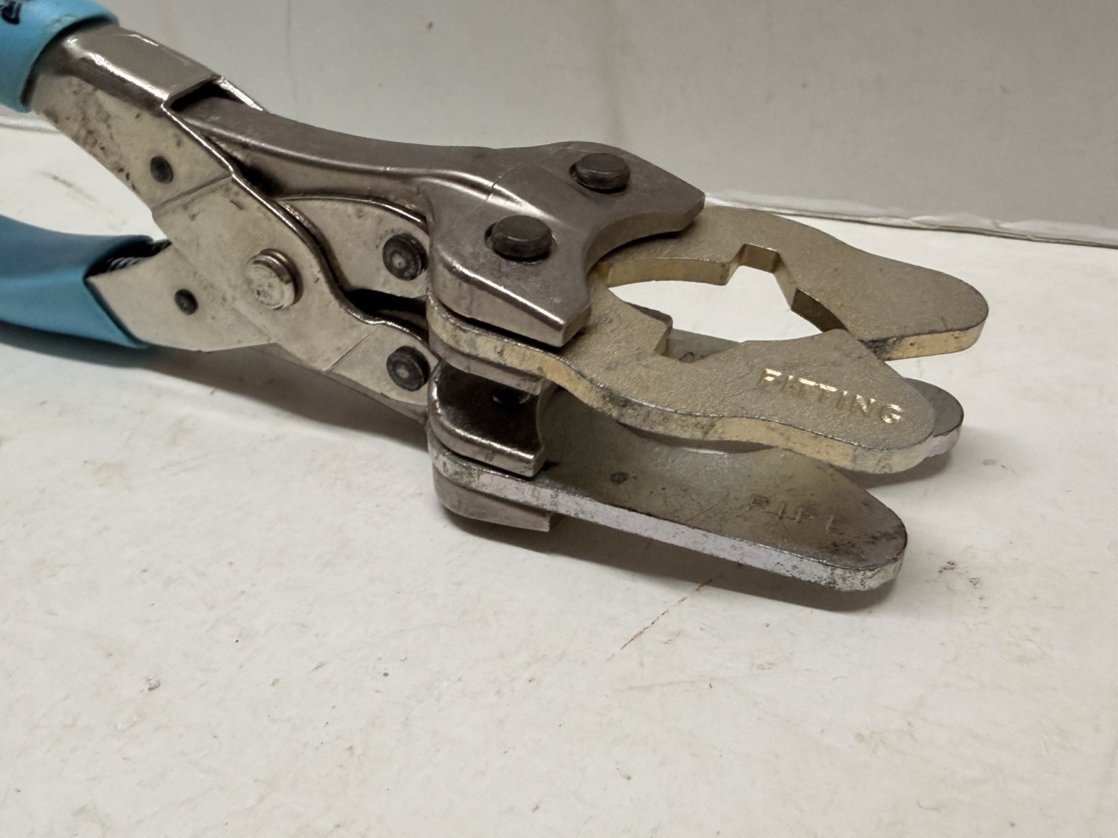 Sharkbite Push-To-Connect Fitting Removal Tool