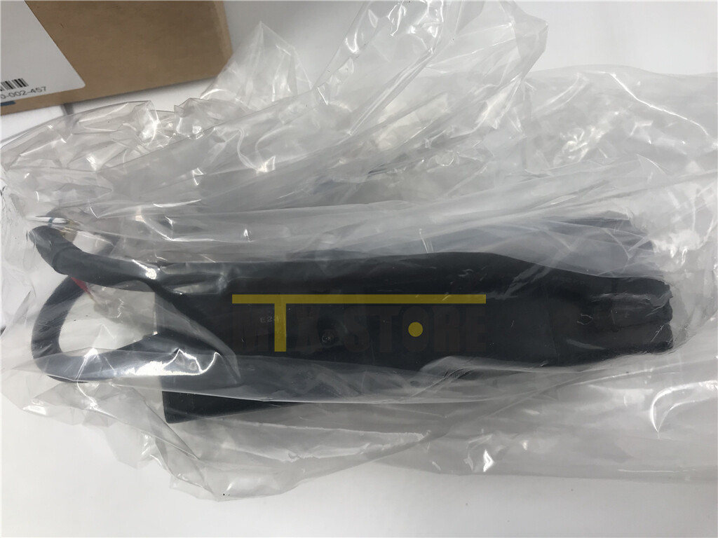 1PCS new for SGMAS-01A2A-YR11 SGMAS01A2AYR11 YASKAWA SERVO MOTOR