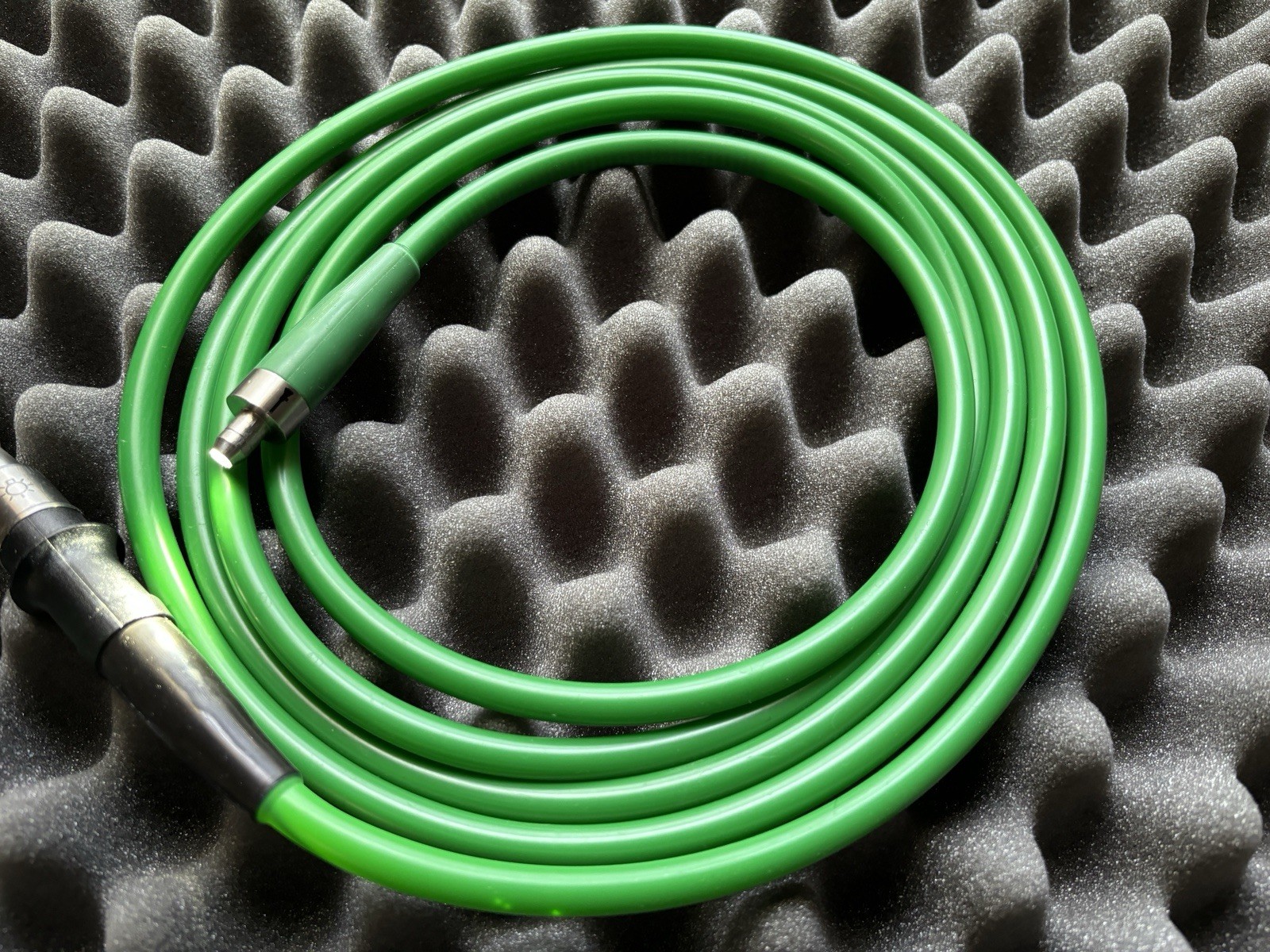 Stryker 233-050-400 AIM SafeLight Fiber Optic Cable & Henke Dyonic Storz Adapter