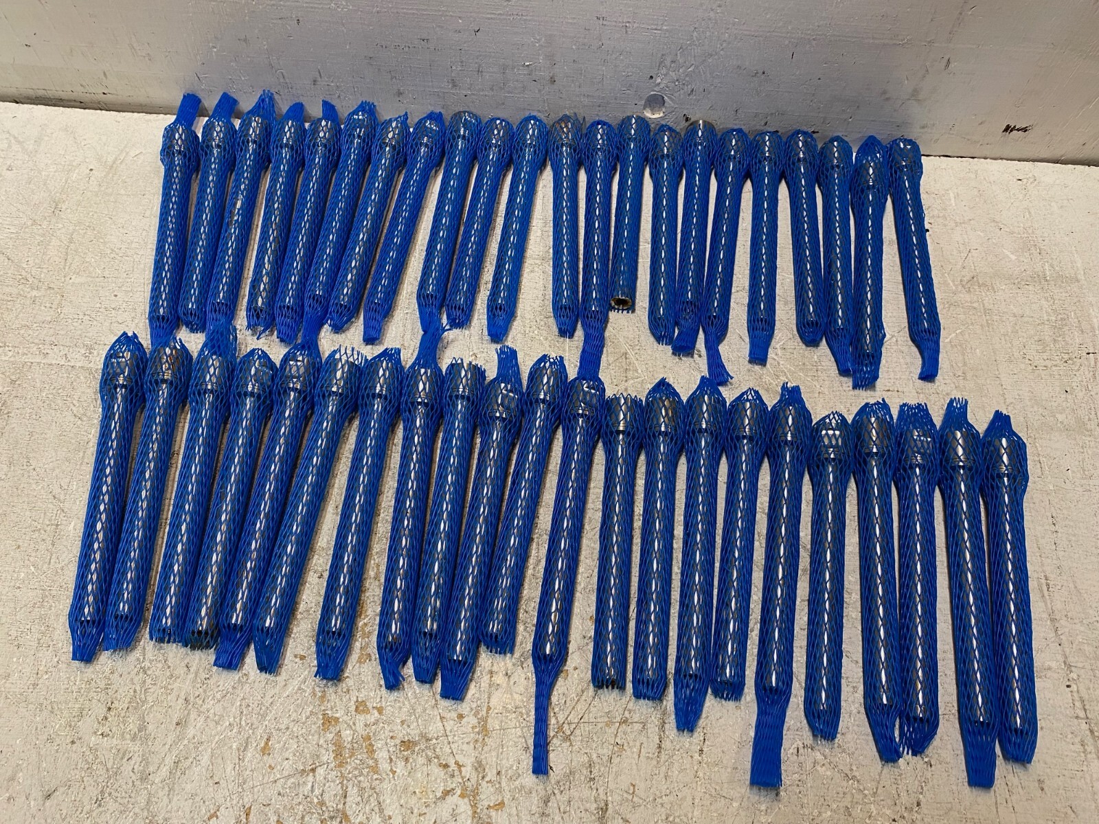 44 Qty of Collet Chuck Holders Straight Extended Shank Rods 7-1/8″ Long (44 Qty)