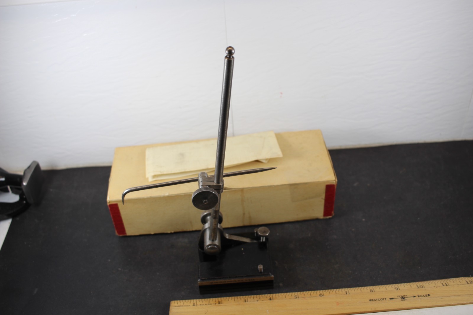 Vintage Union Tool Co. No.850 Surface Gage