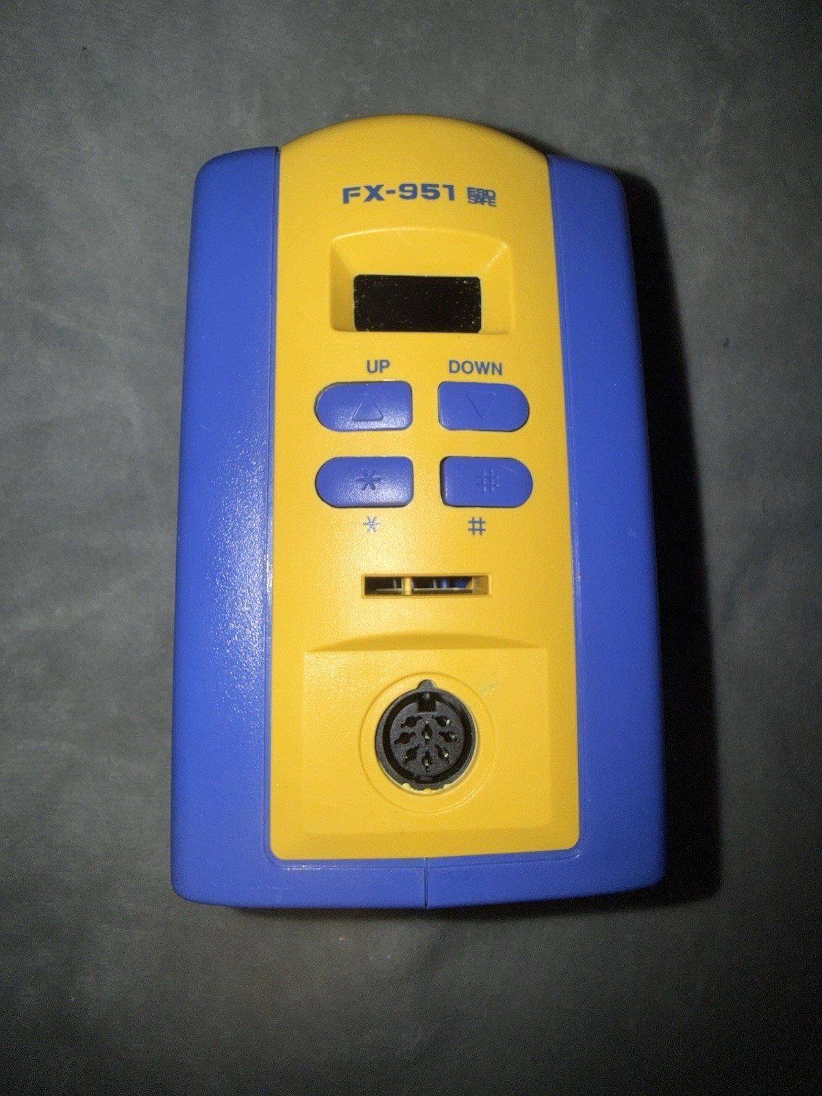 Si milar to Hakko FX951 Soldering Controller – Ukn Condition– No Accessories