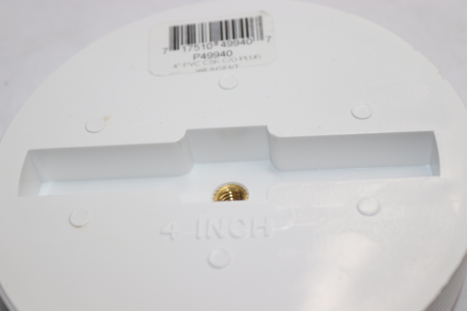 Jones Stephens Countersunk Cleanout Plug w/ Insert White Plastic 4″ P49940