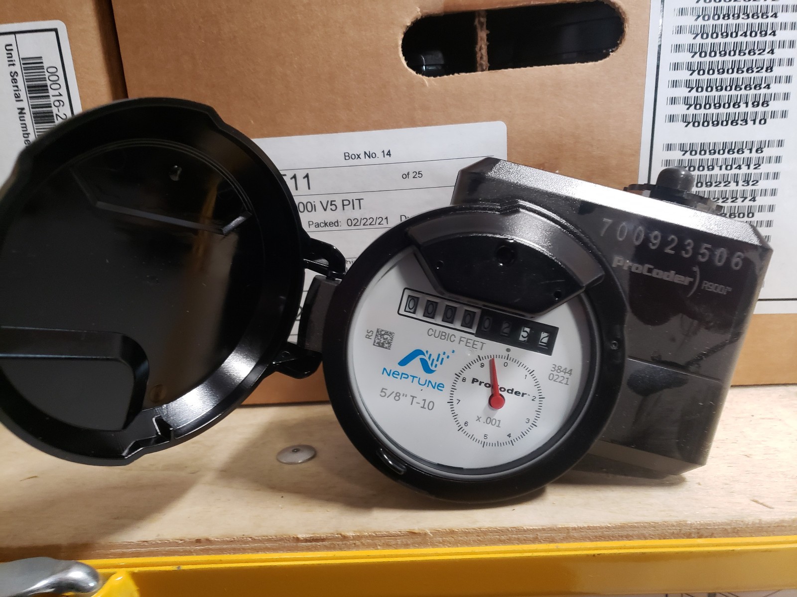 Neptune ProCoder R900i V5 Water Meter Register – 5/8″ Cubic Feet – New Open Box