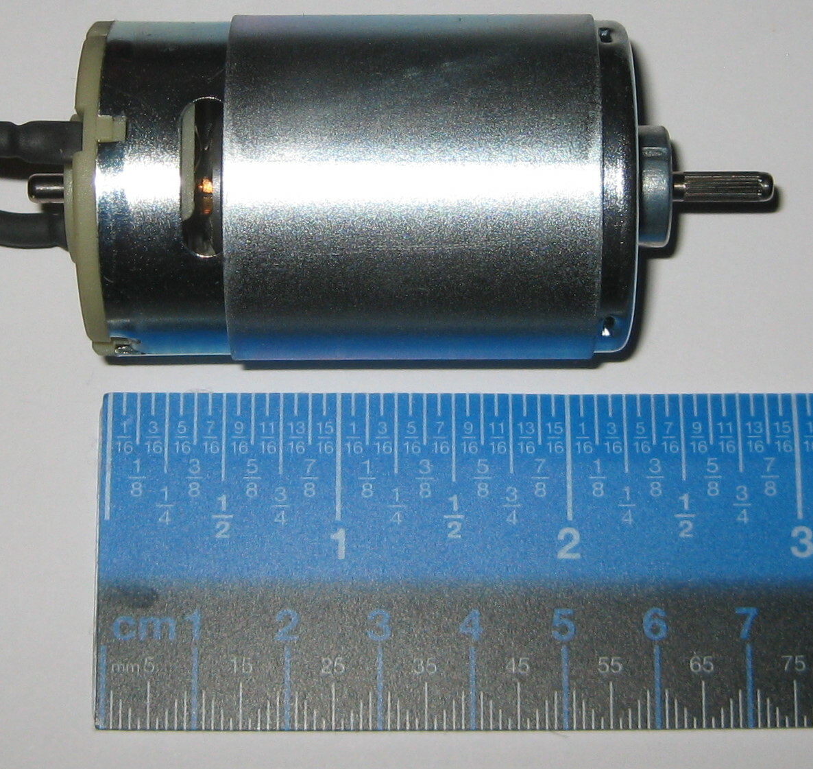 12V DC Slow Speed / Low Current Wind Water Hydro Demo Generator – 1V per 80 RPM