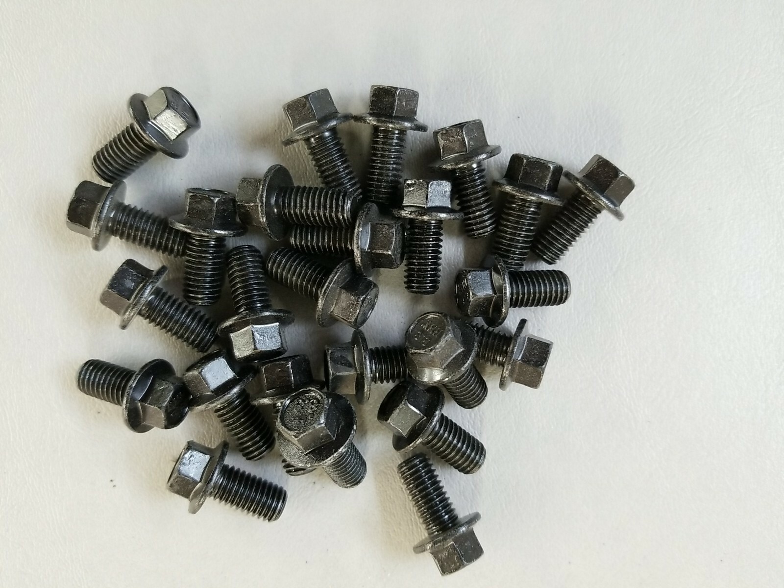 (25)8410-816 Arctic Cat M8x1.25×16 HFH CL8.8 Zinc Black & Bake 25 Pc