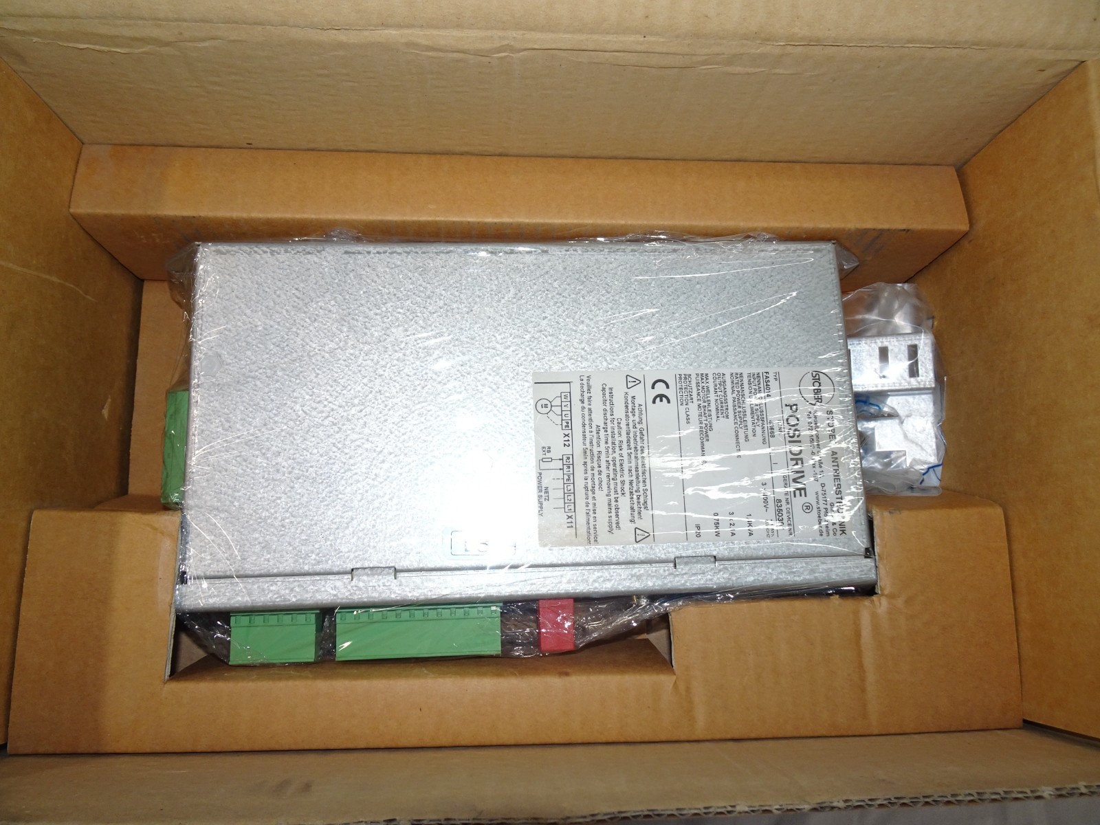 *PRISTINE* FAS4014 POSIDRIVE 0.75KW 1HP 400/480VAC IP20 W/ PRINTED MANUAL (481)