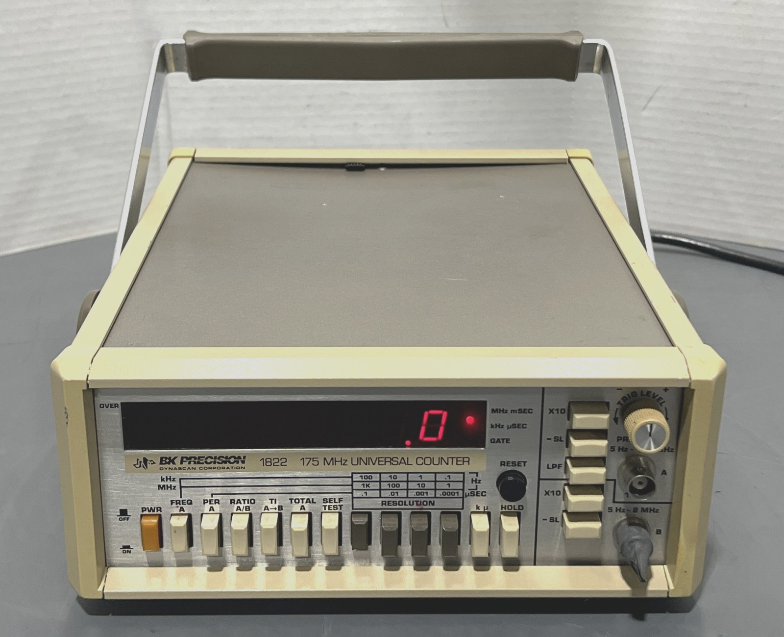BK Precision Dynascan Corporation 1822 | 175 MHz Universal Counter Tested