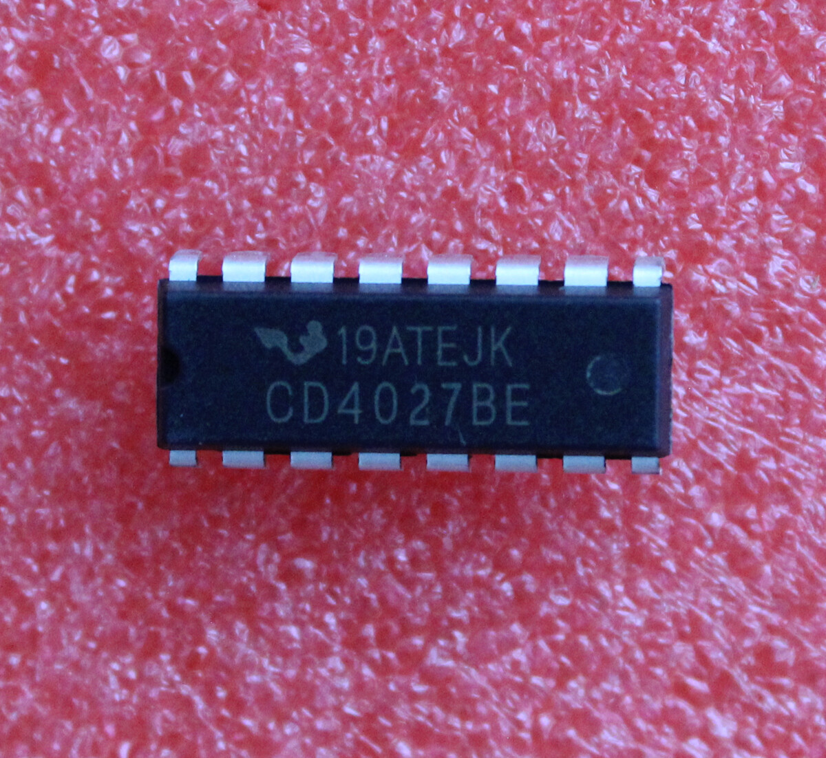 10pcs CD4027BE CD4027 Integrated Circuit IC DIP-16