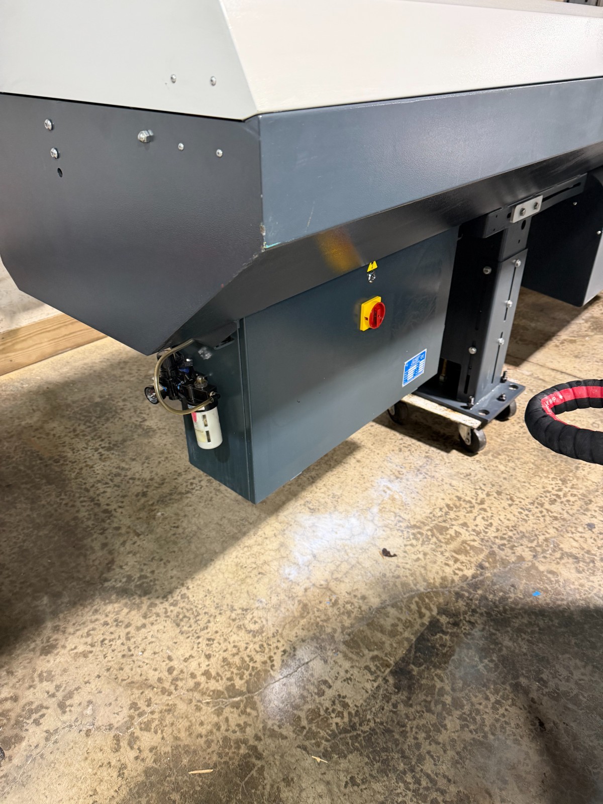 LNS ALPHA 552 Bar loader. SOOOO NICE $44000.00 NEW Used for 3 months