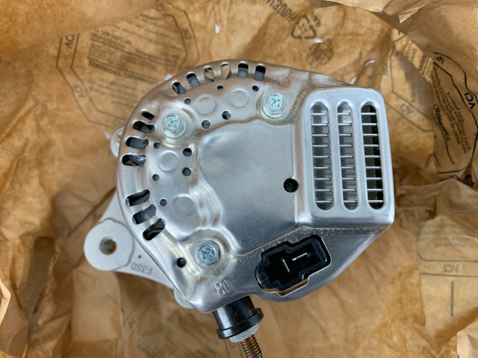 Caterpillar CAT 636-3883 Genuine OEM Alternator G Perkins 12V 40A CW
