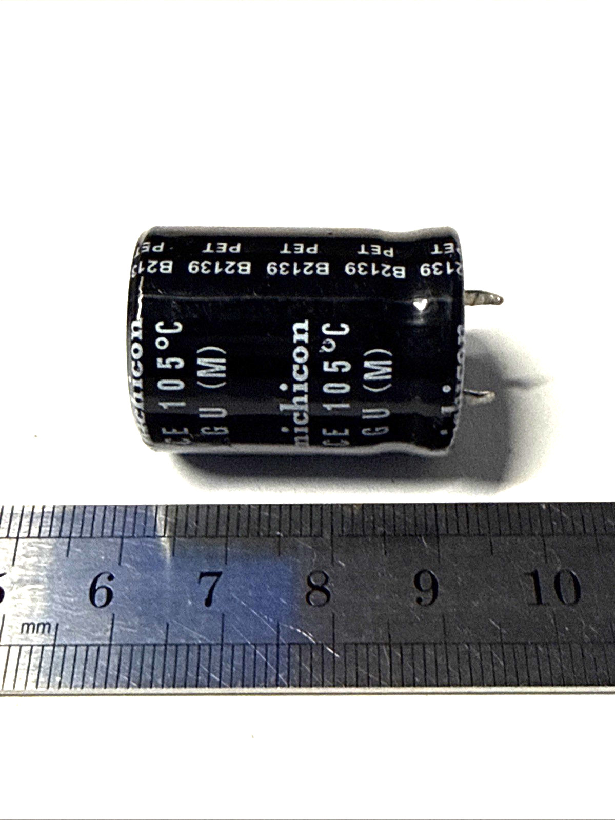 Electrolytic Capacitor 100.0 uF x 450 V radial – 1 pcs