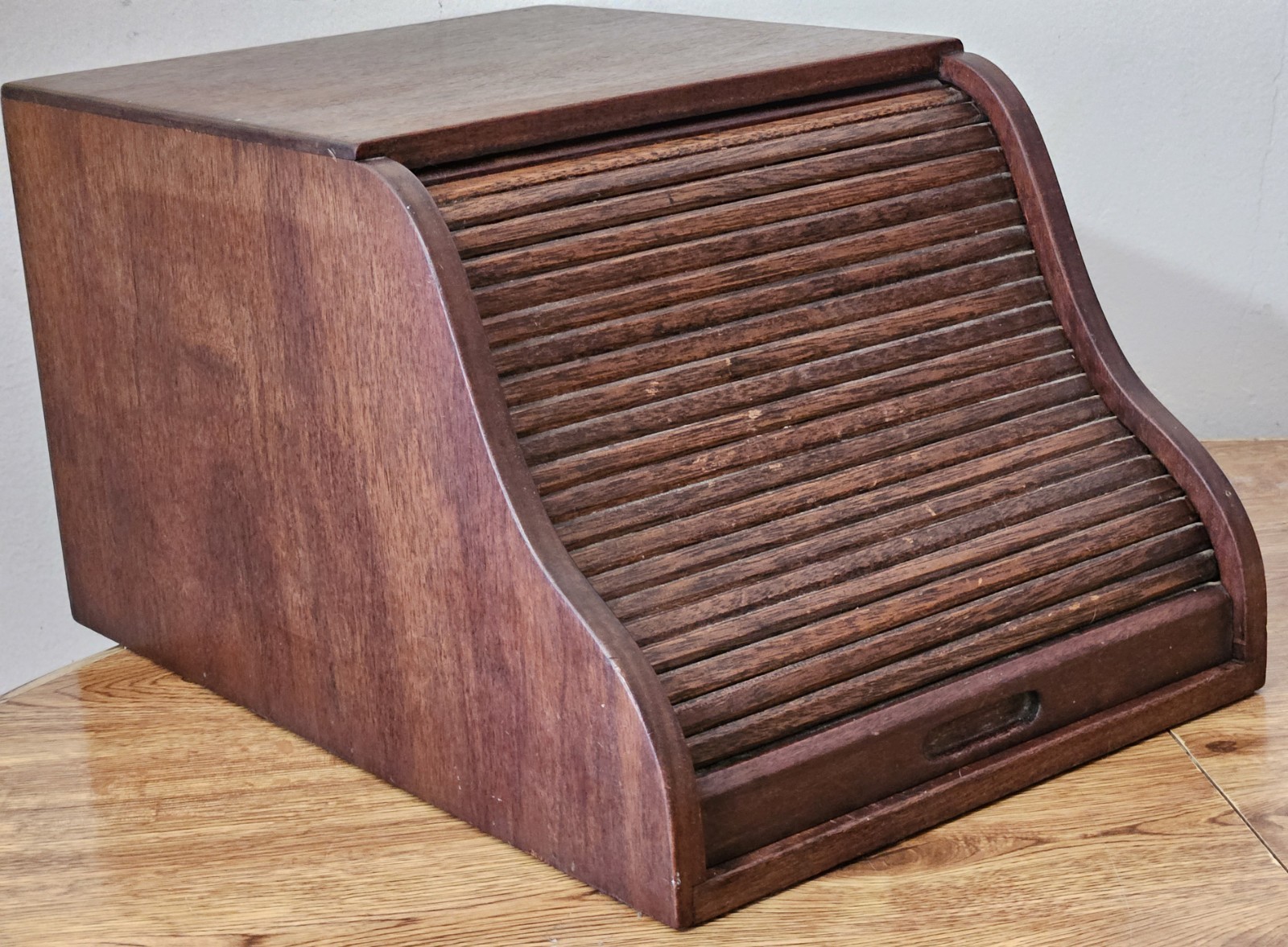 Antique 1900s Wooden Roll Top Tabletop. Secretary Desk Organizer Caddy Fine wood
