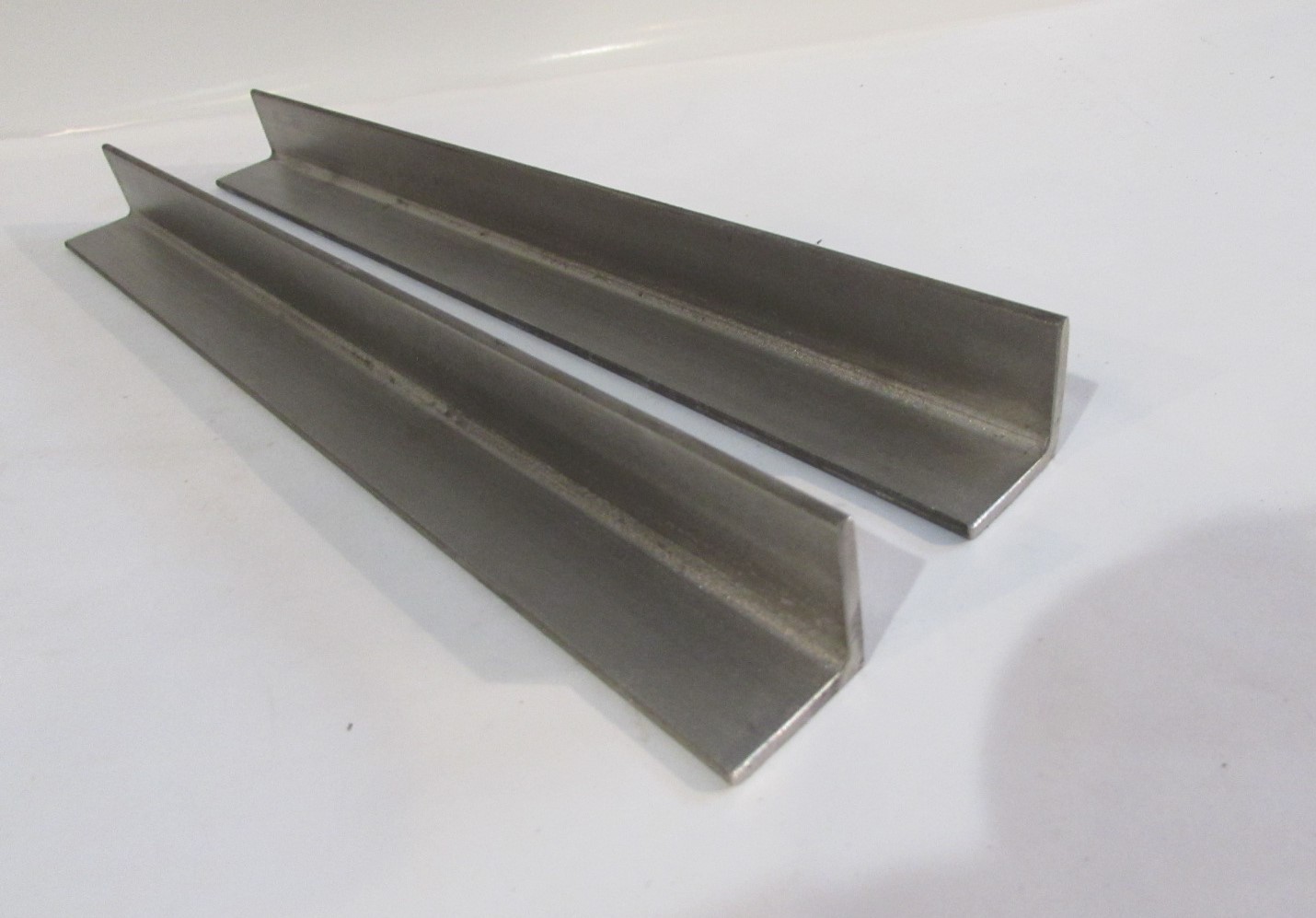 1″ X 1″ X 1/8″ X 12″– 304 STAINLESS STEEL ANGLE–