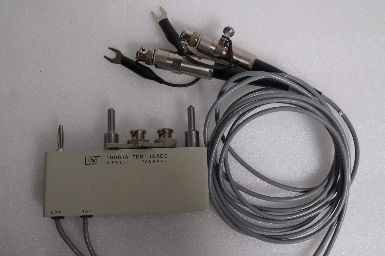 HP / Agilent 16081A BNC Test Leads Test Fixture