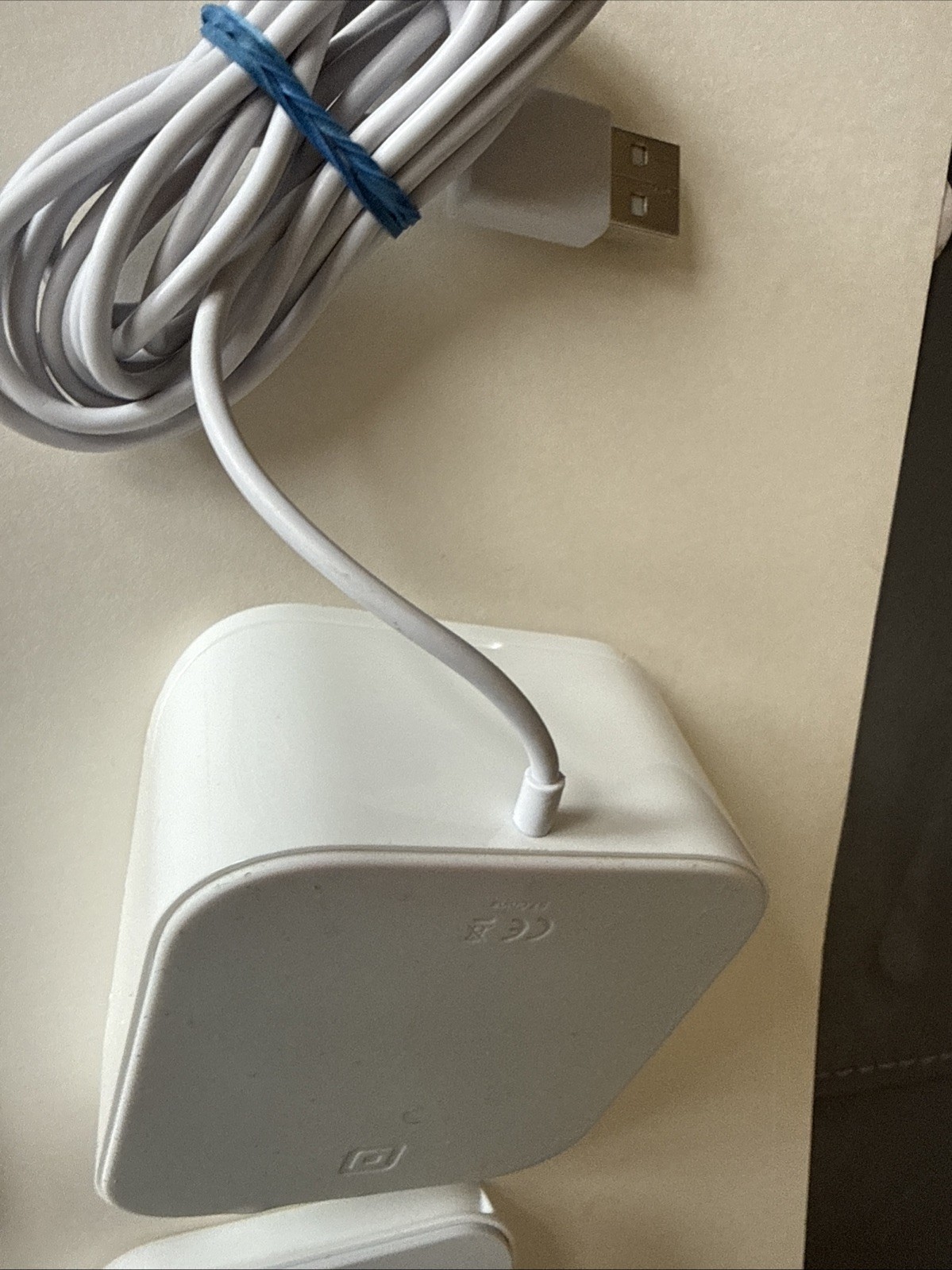 Square Model SPC1-01 Credit Card Reader with S7 Charging Dock – Tested – White