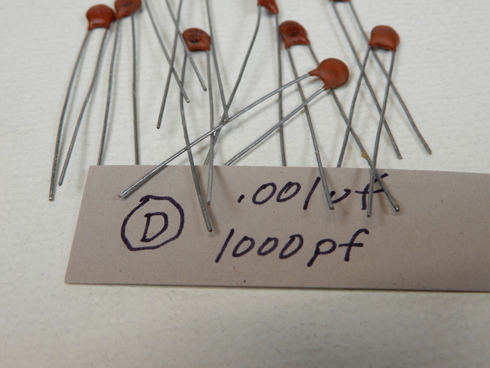 Cornell Dubilier Circle D Ceramic Disc Capacitors (10) .001uf 1000pf Unknown Vol