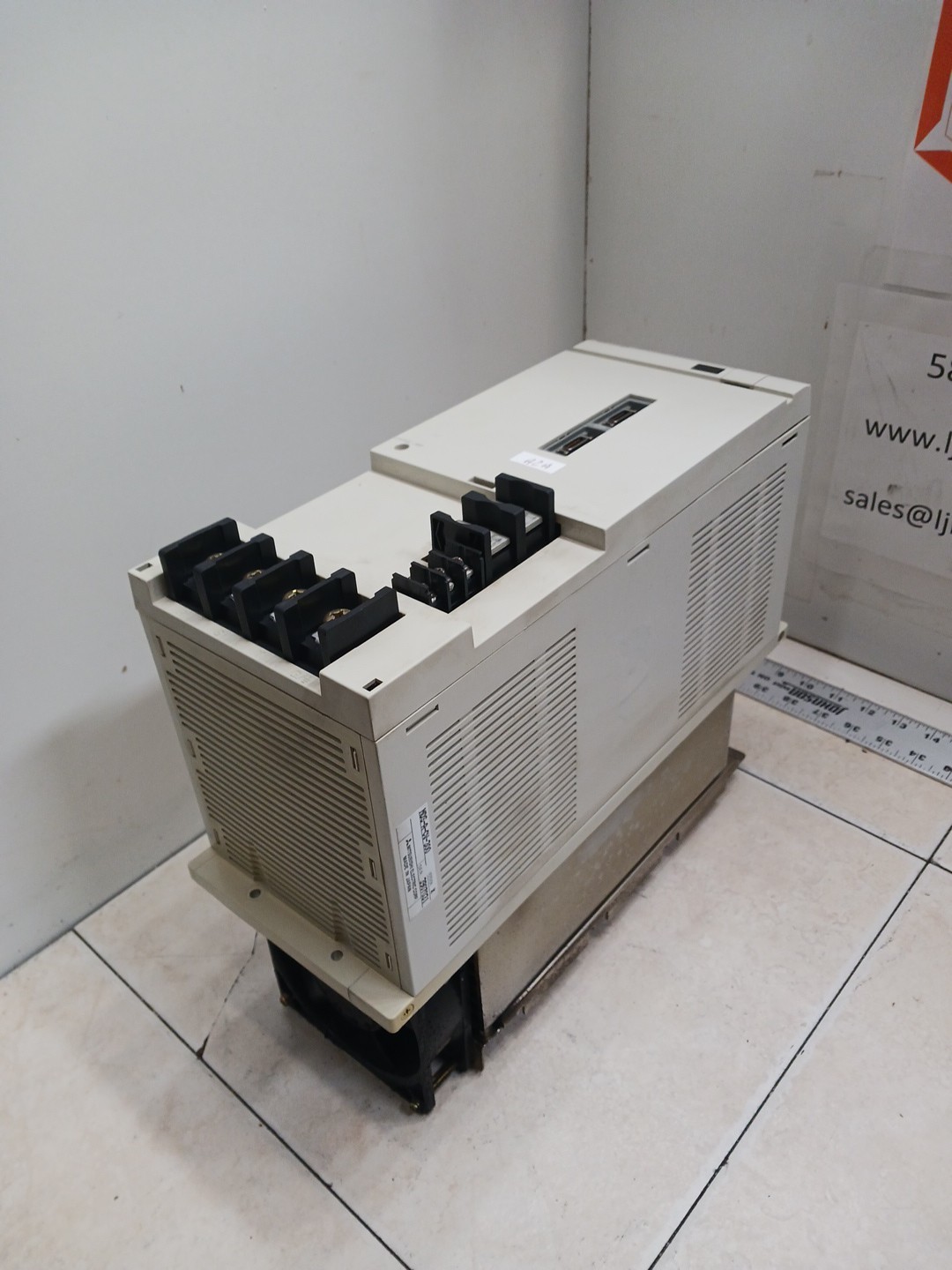 Mitsubishi MDS-A-CV-300 Drive TESTED, 30 DAYS WARRANTY