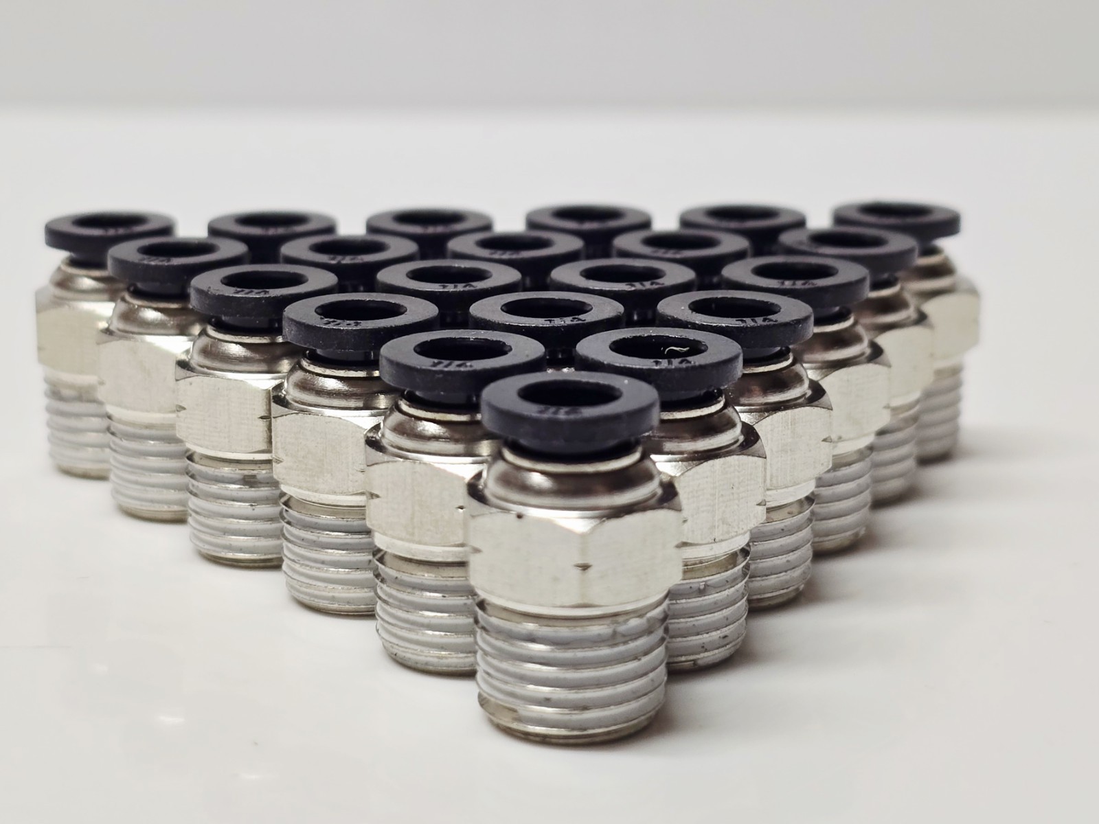 20 PC1/4″-N02 1/4″ Tube x 1/4″ NPT Stainless Steel Push Connect Fitting