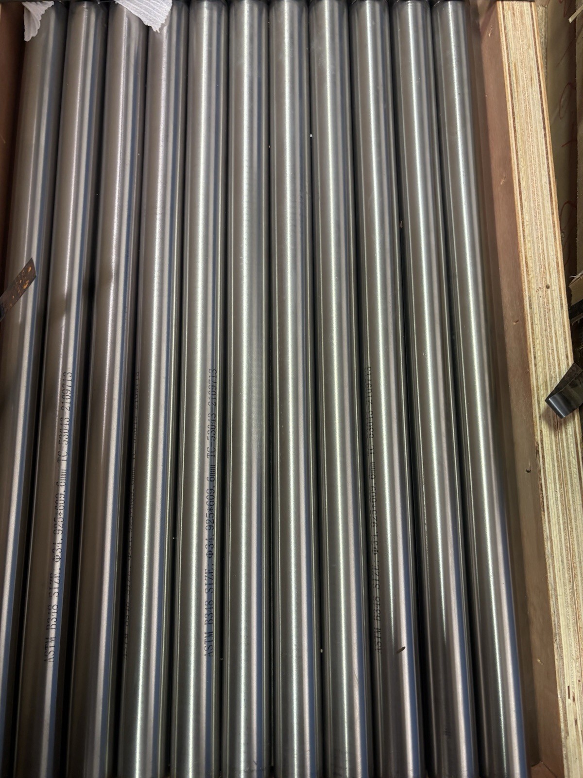 Titanium Round Bar 6AL-4V grade 5 On 1.5 X 36” 4 Bars Package