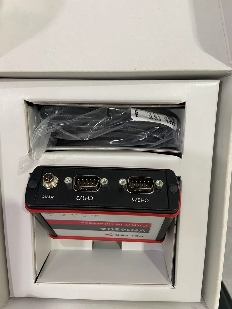 Vector VN1630A CAN/LIN Interface – Full Kit with Driver Disk and Manual