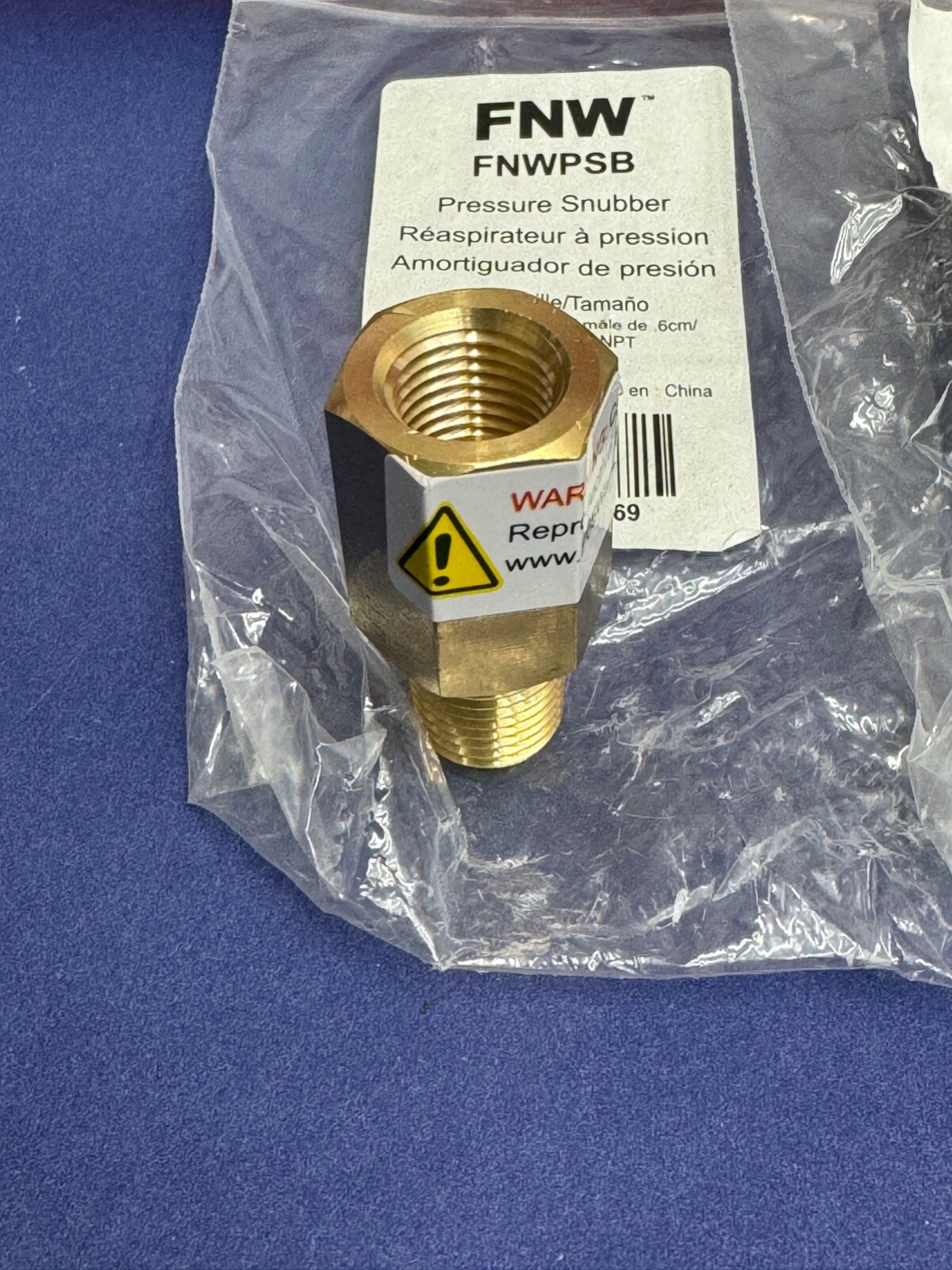 Lot of 5 – FNW 1/4″ NPT Pressure Snubber Brass Body 316SS Stainless Element