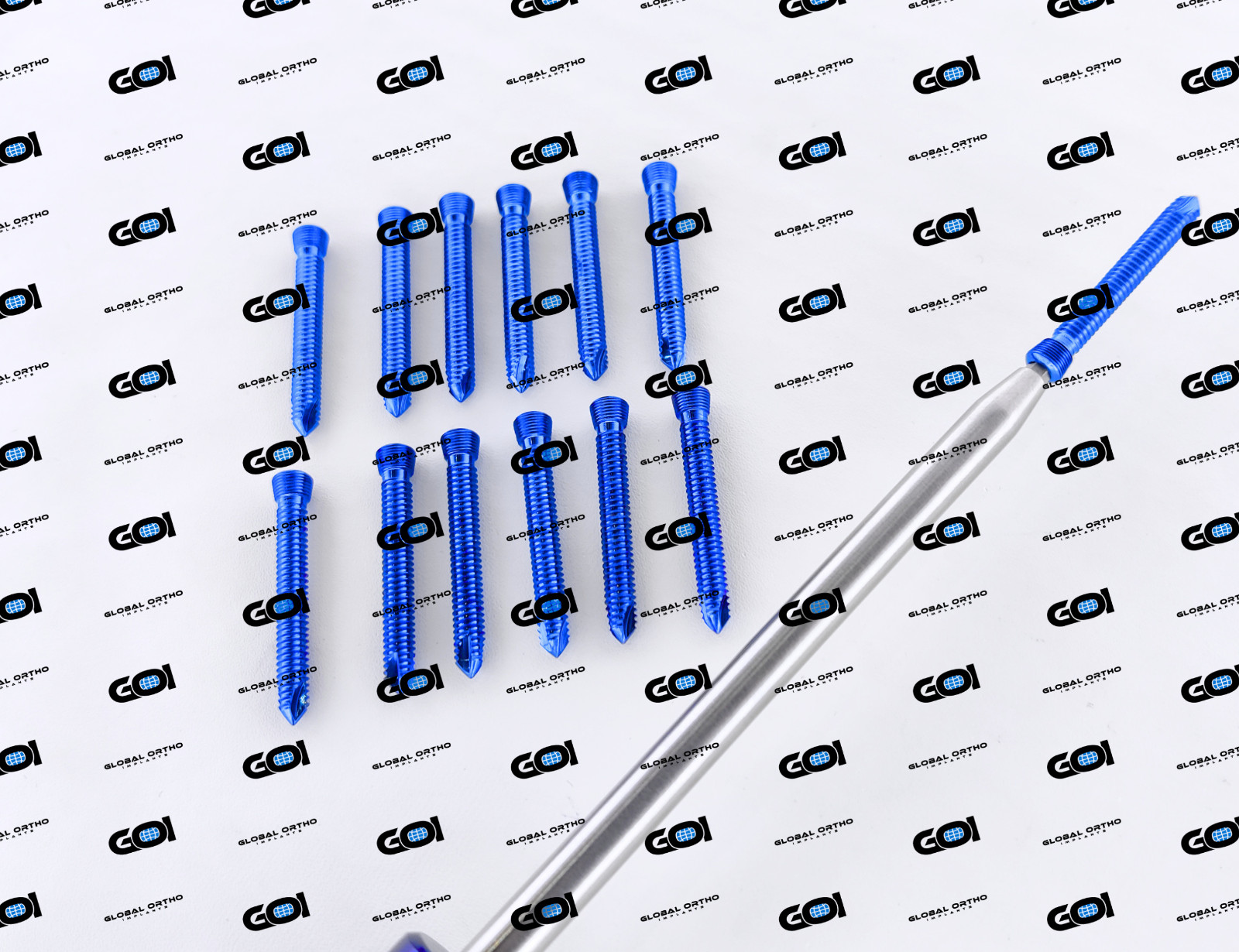 5.0mm Locking Screws LCP Hex Head Assorted Lengths Self Tapping Titanium 100 Pcs
