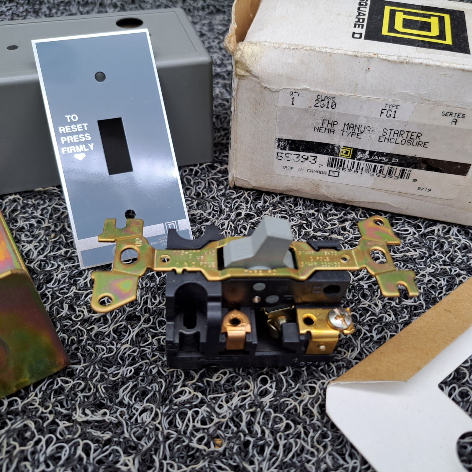 Square D Manual Starter 55393 Class 2510 Type FG1