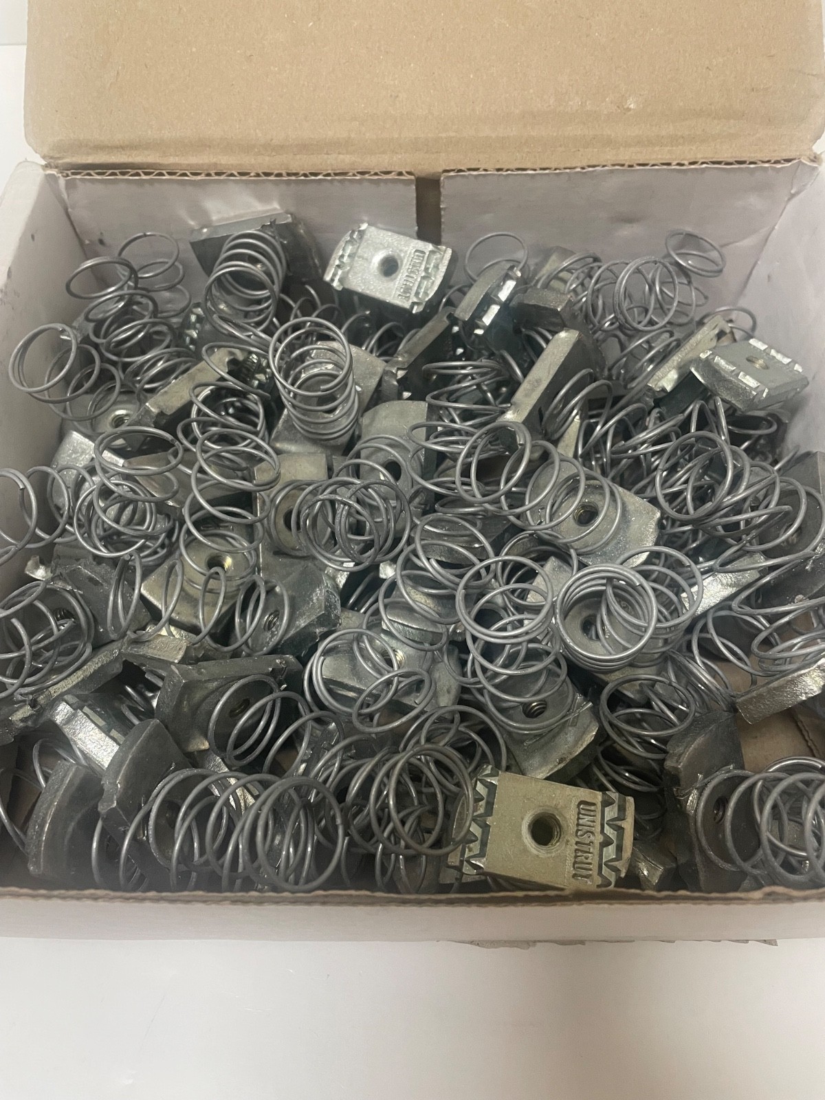 100 Count – Unistrut Strut Channel Nut w/ Spring 1/4″-20 Electro-Galvanized