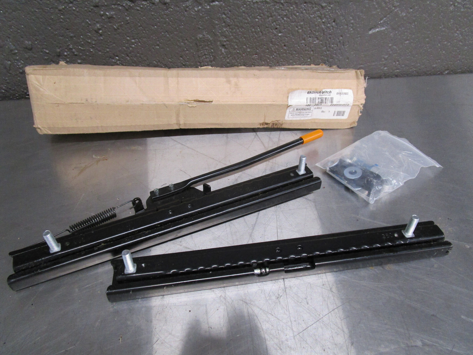 Pair 105-2883 ditch witch slides 783316-B seat