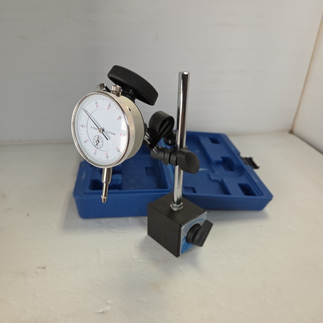 Indicator Set with -Magnetic Base Measuring Device