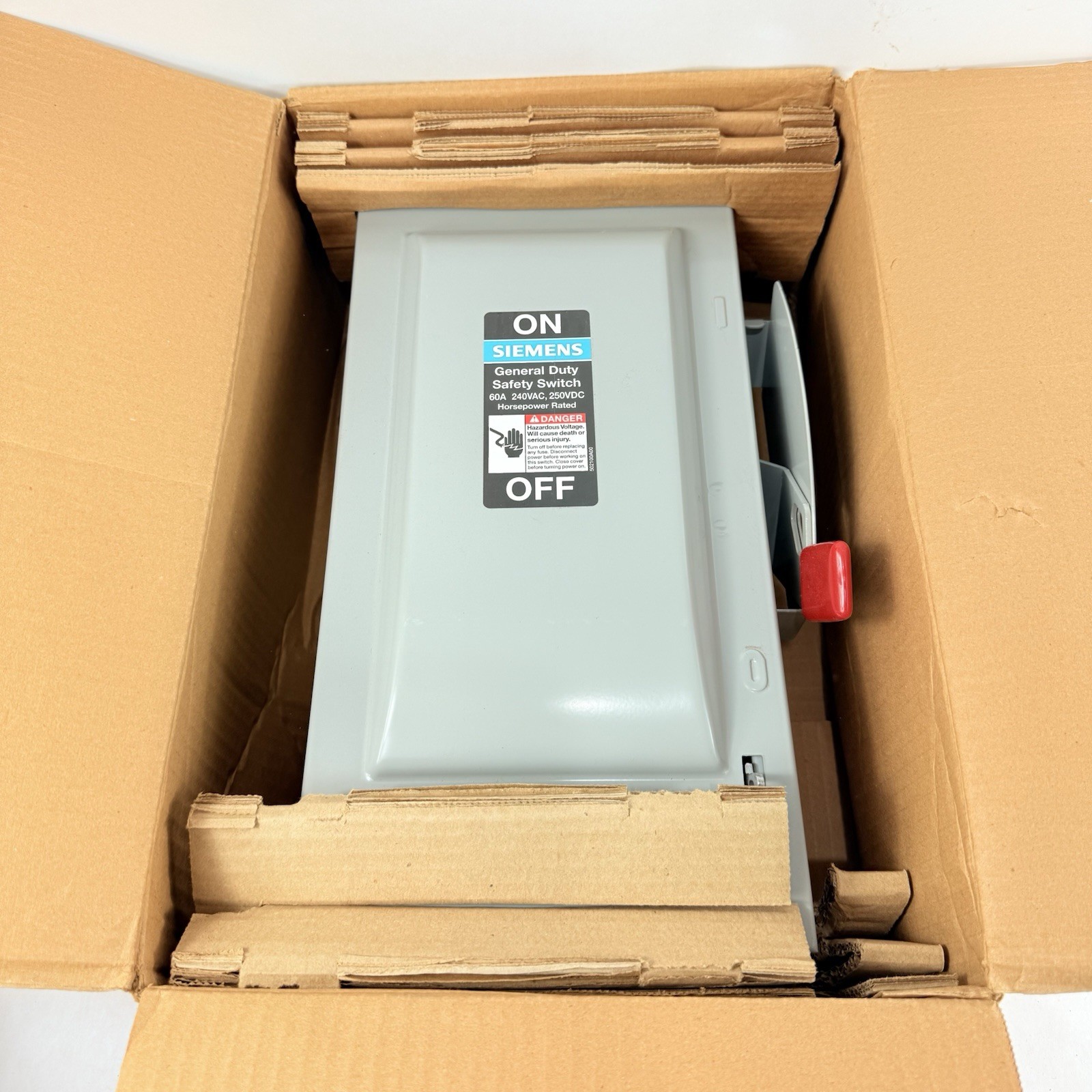GF322NR SIEMENS SAFETY SWITCH,3P/4W,FUSIBLE, 60A,240V,TYPE VBIII,NEMA 3R OUTDOOR