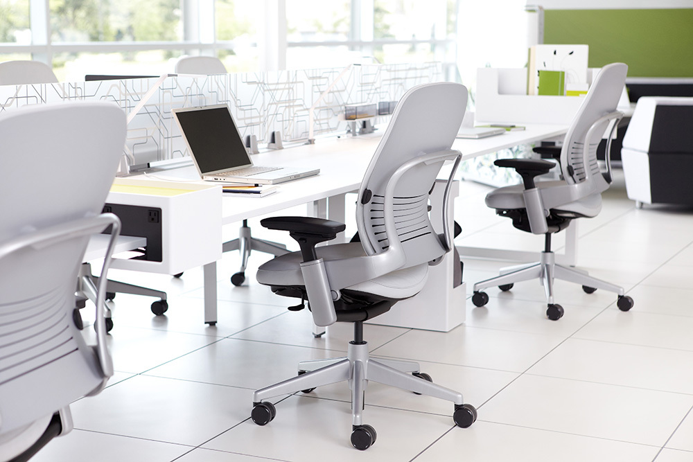 New Steelcase Leap Chair Adjustable V2 Buzz2 Black Fabric Desk Seat Black Frame