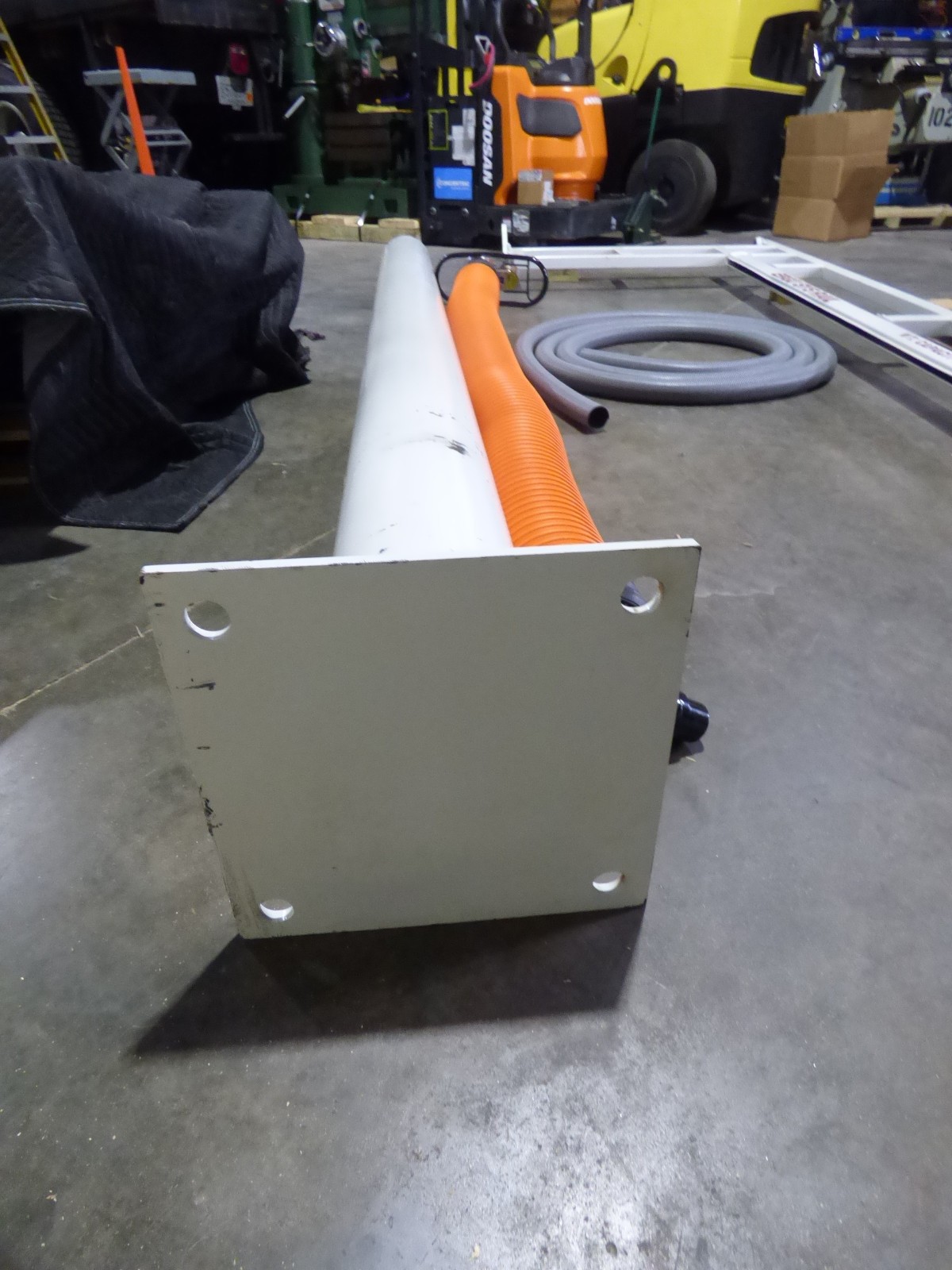 Jib Crane With Vacuum Lifter 250lbs Bag or Box Head 131″ High 115″ Arm Unused