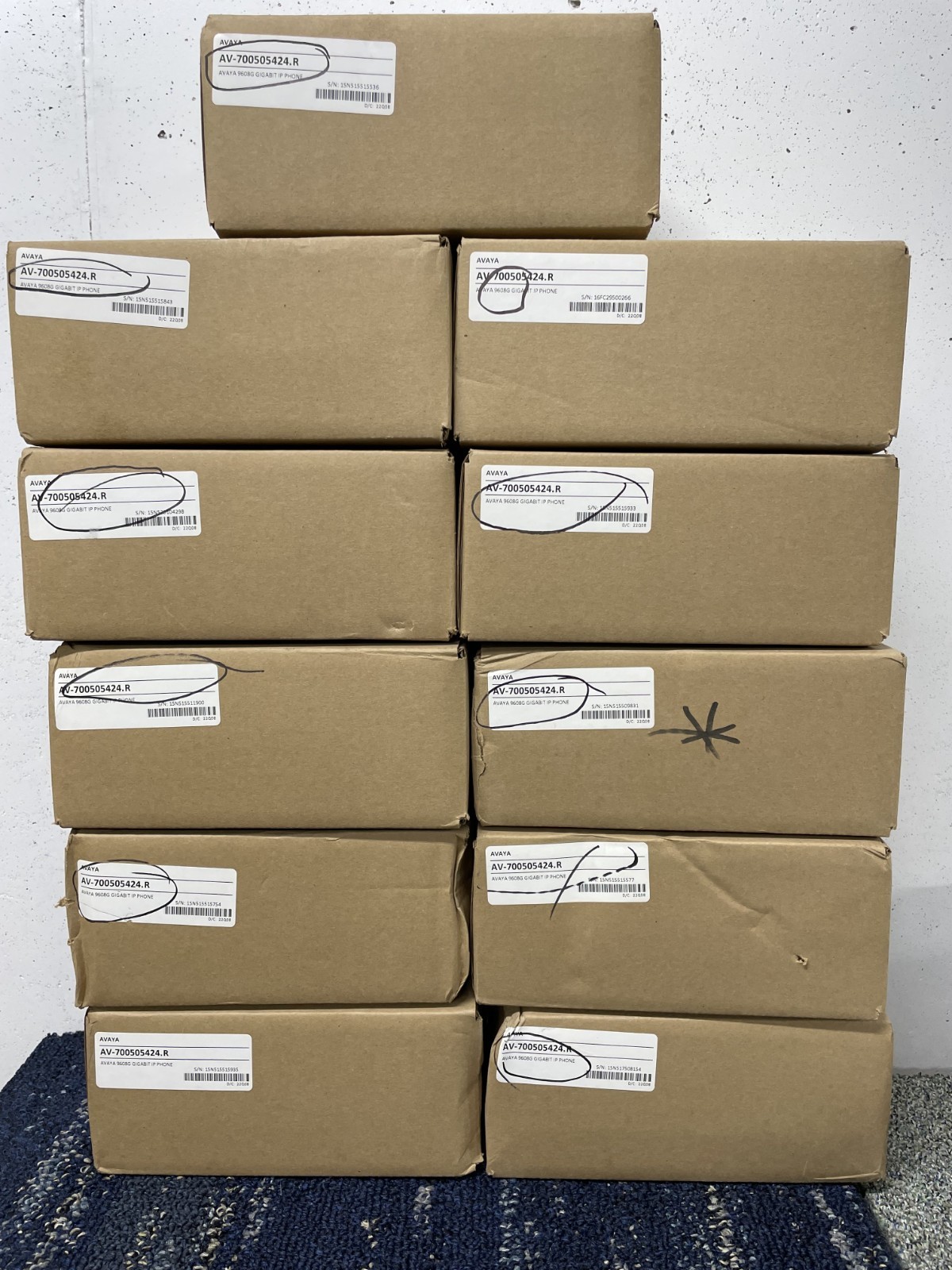 *Lot of 11* Avaya 9608G 700505424 Gigabit IP Phone Charcoal Grey New In Box
