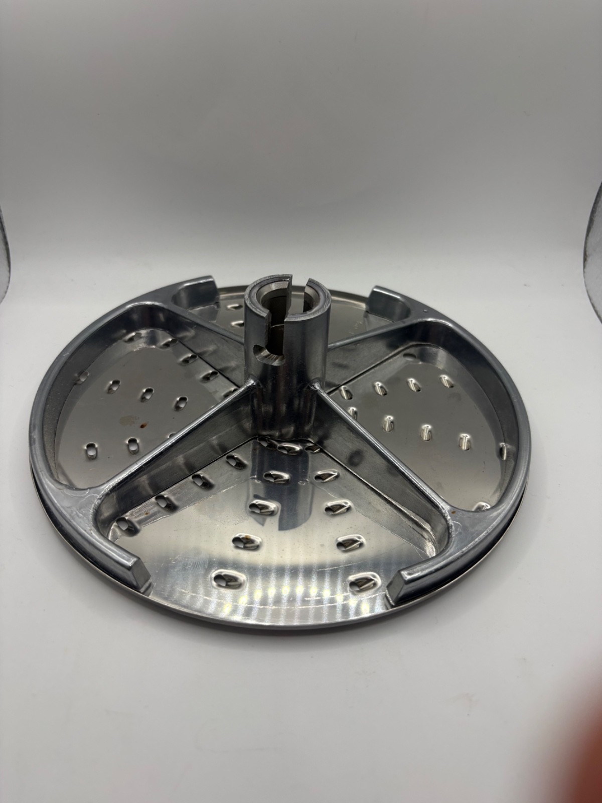 Robot Coupe Grating Disc – RG3 3mm 1/8″ Diameter Food Processor Grater