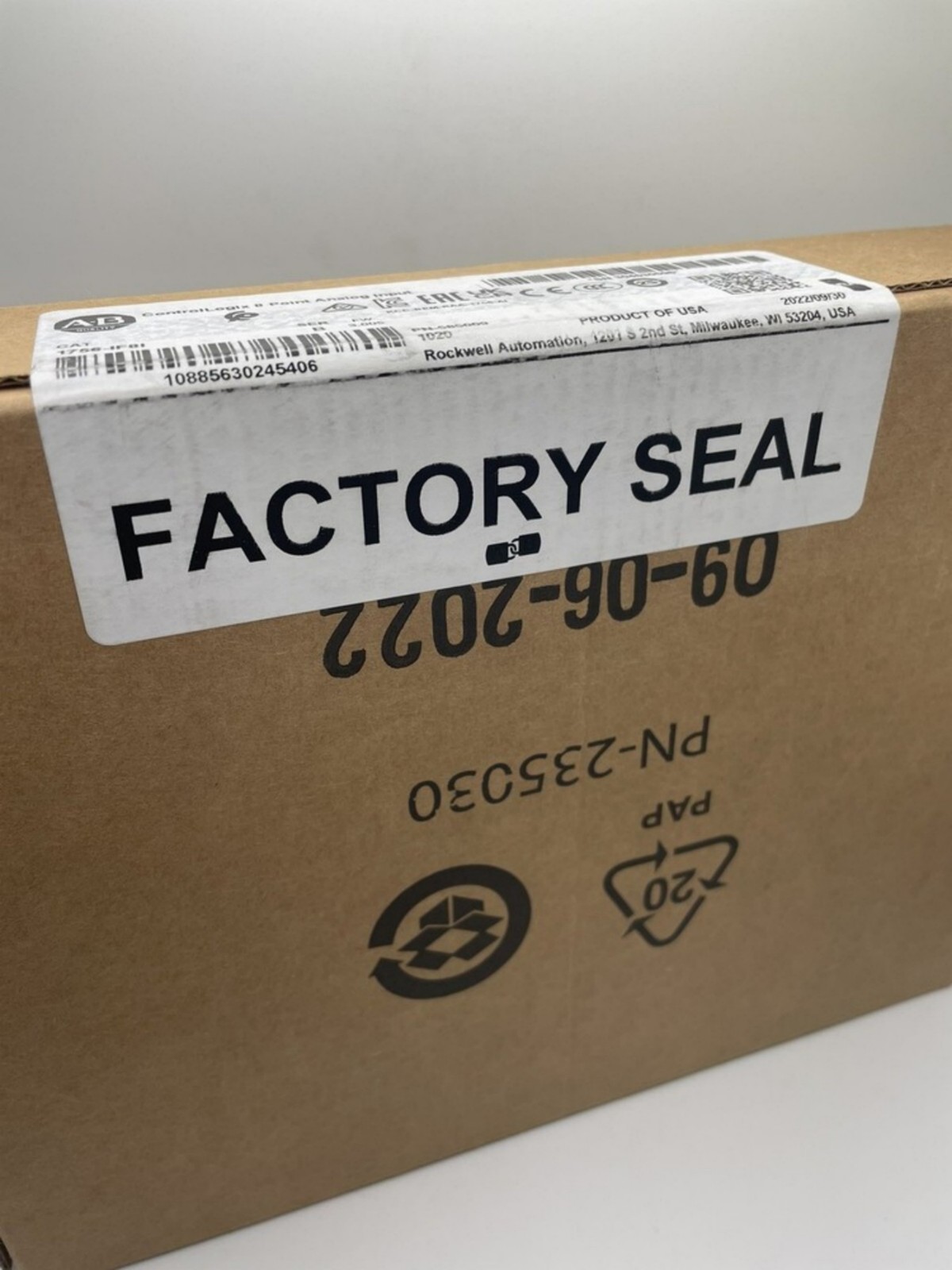 Factory Sealed AB 1756-IF8I/B ControlLogix 8 Point Analog Input 1756IF8I serB US