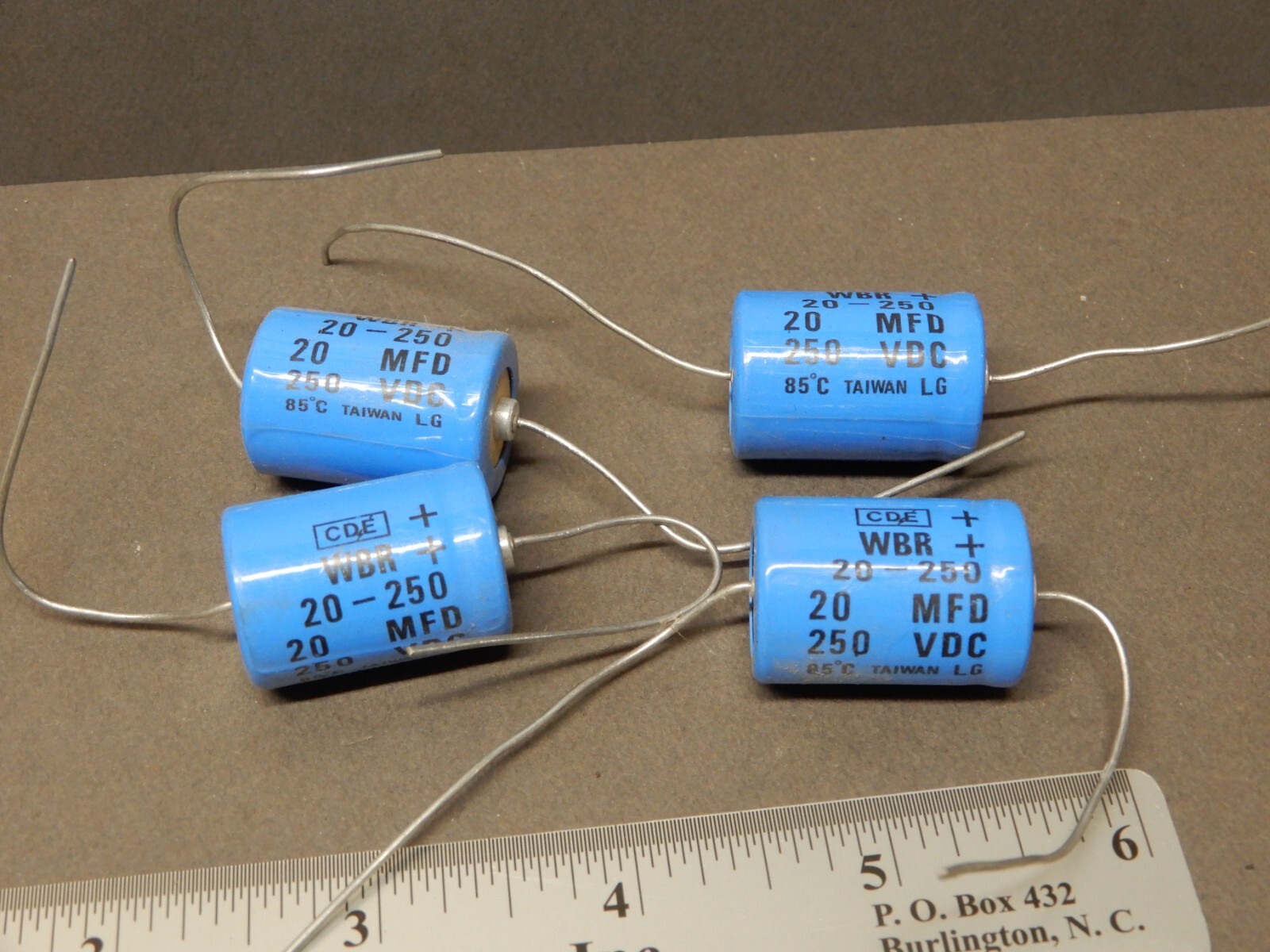 Cornell Dubilier CDE Axial Lead 20uf 250V Electrolytic Capacitors Qty 4 NOS WBR