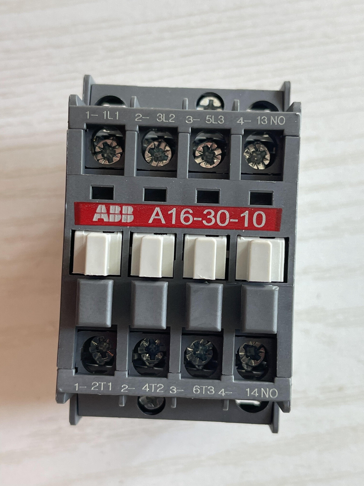 New ABB A16-30-10 220V Contactor