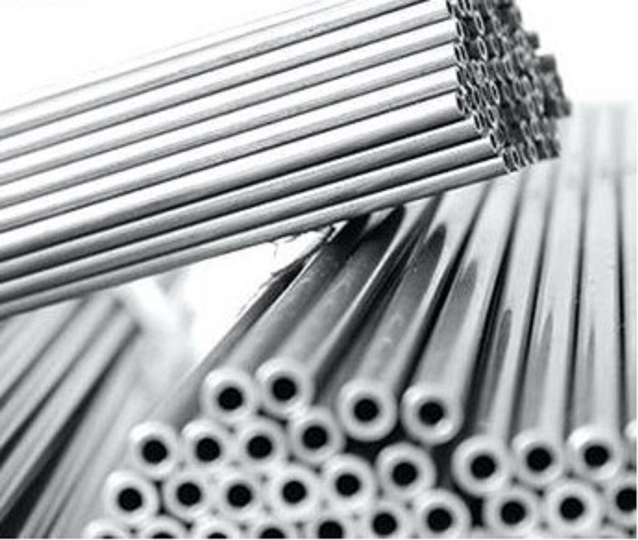 Seamless stainless steel tube. ASTM A213 316/L, 5/8″ OD x .049″ wall x 96″ L