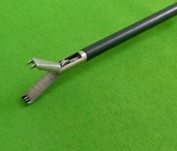 Tooth Grasping Forcep Insert 5mmx330mm Laparoscopic Surgical Instruments
