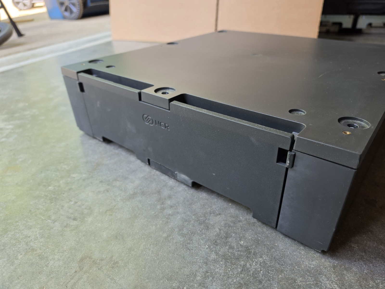 NCR 2181-3105-9090 RealPOS Key Lock Full Size Cash Drawer